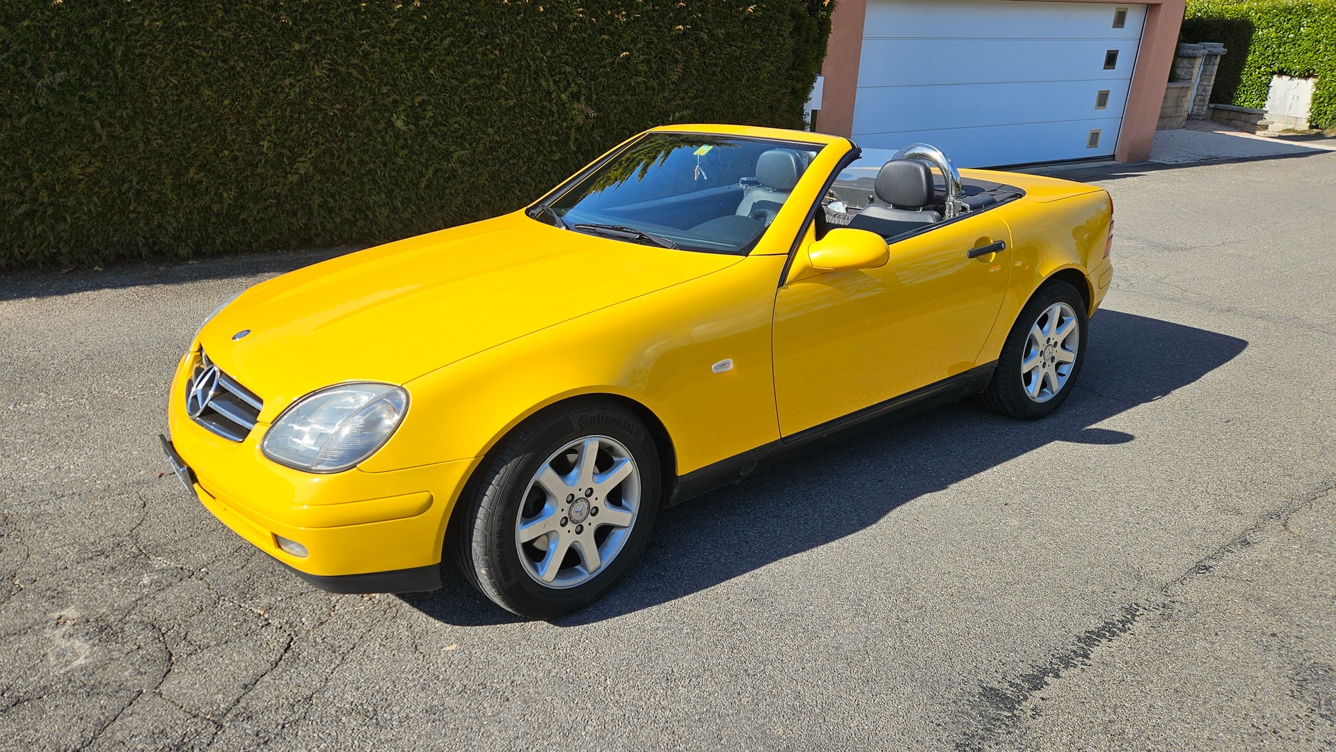 MERCEDES-BENZ SLK 200-image-1