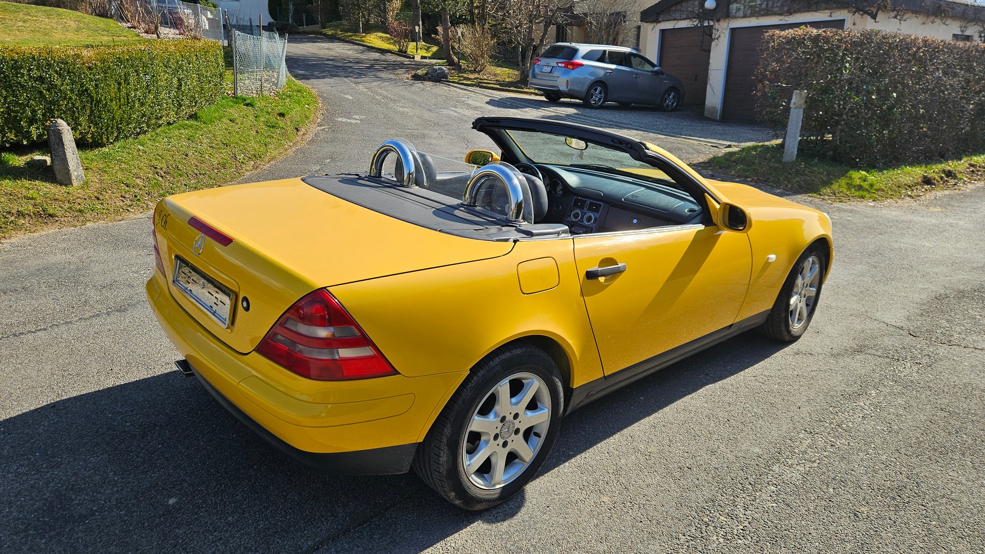 MERCEDES-BENZ SLK 200-image-2