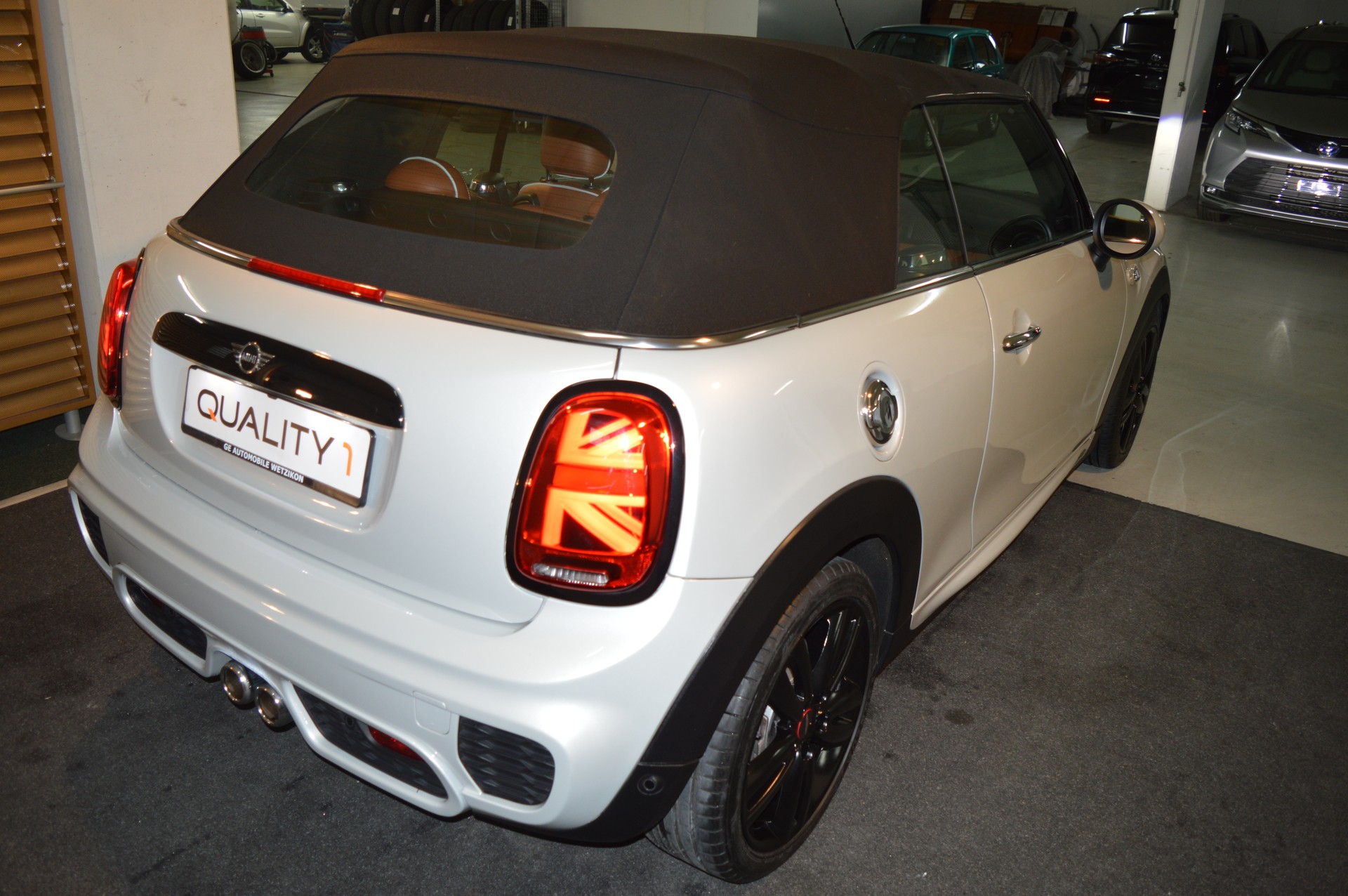 MINI Cooper S Cabriolet DKG-image-11
