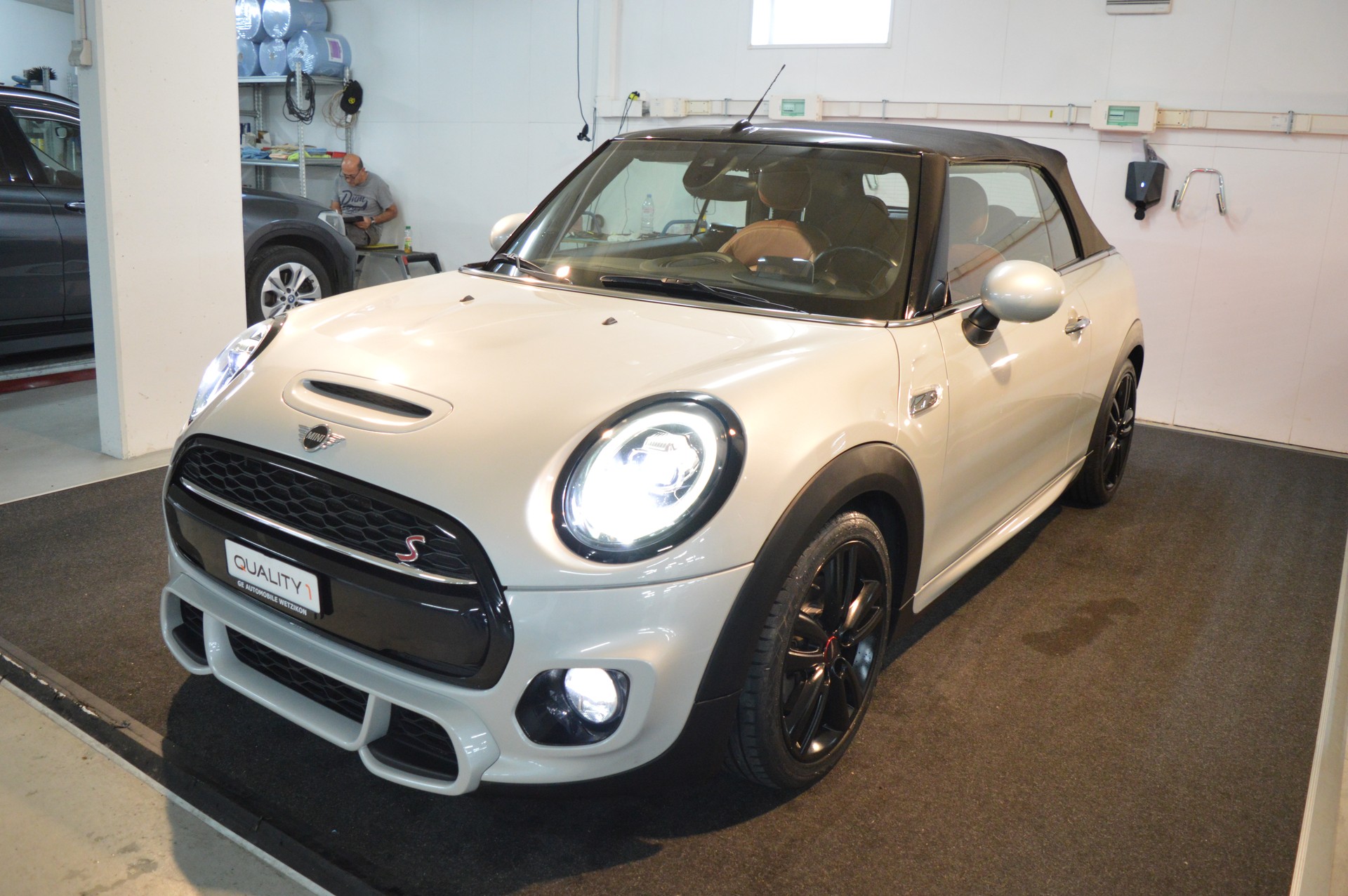 MINI Cooper S Cabriolet DKG-image-5