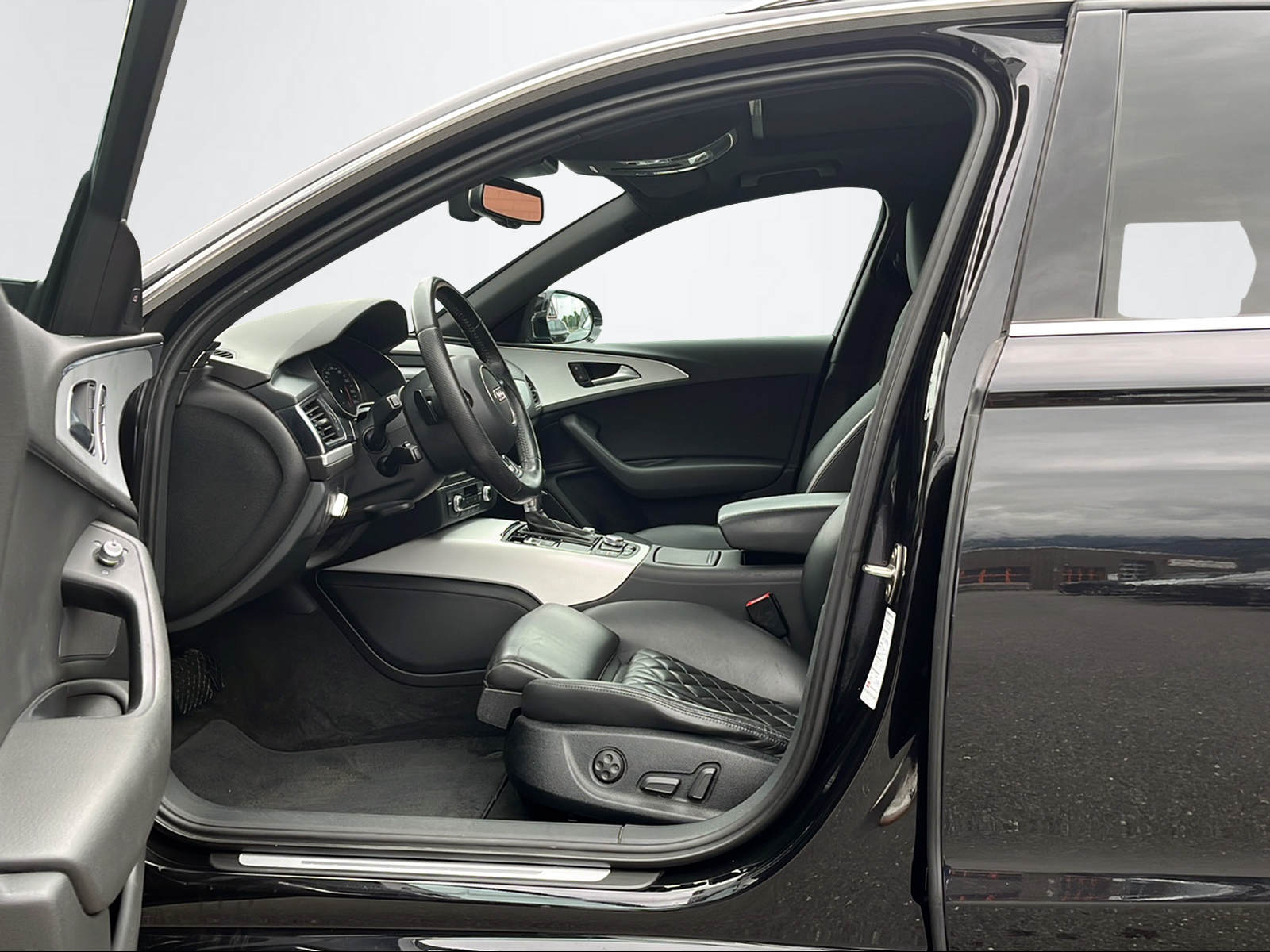 AUDI A6 Avant 3.0 V6 TDI 313 quattro-image-7