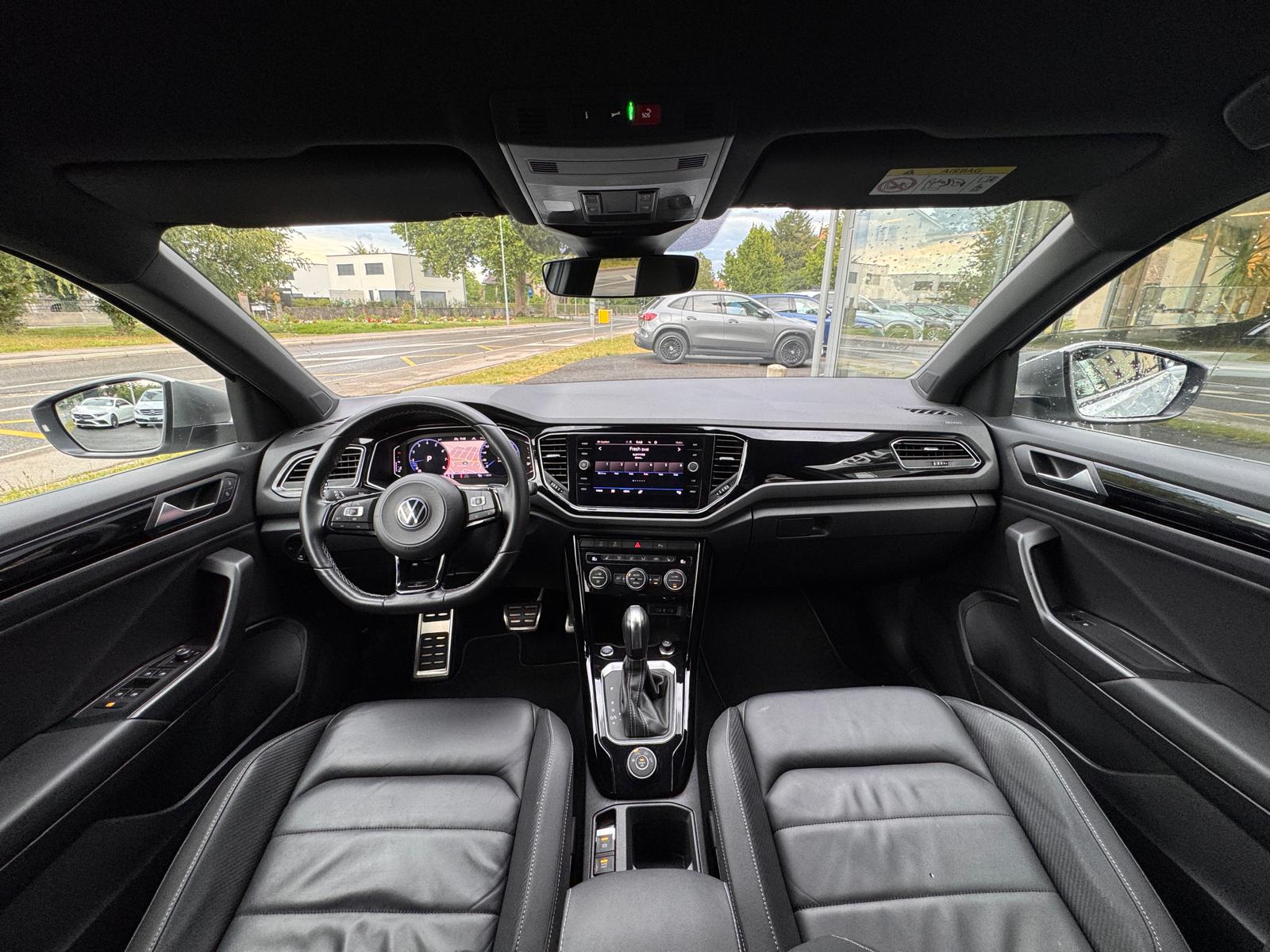 VW T-Roc 2.0 TSI R DSG 4Motion-image-8