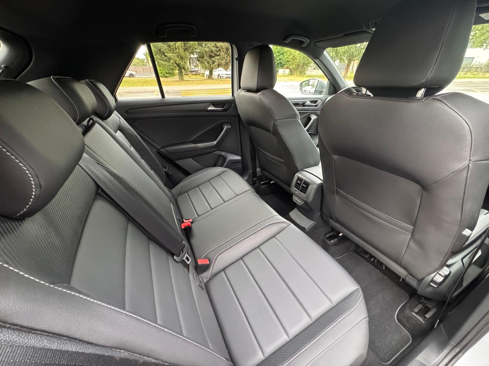 VW T-Roc 2.0 TSI R DSG 4Motion-image-7