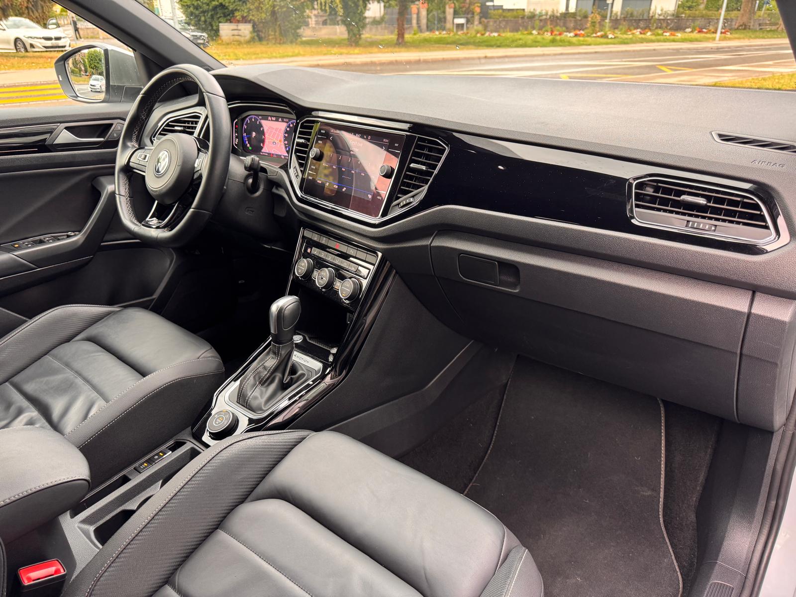 VW T-Roc 2.0 TSI R DSG 4Motion-image-6