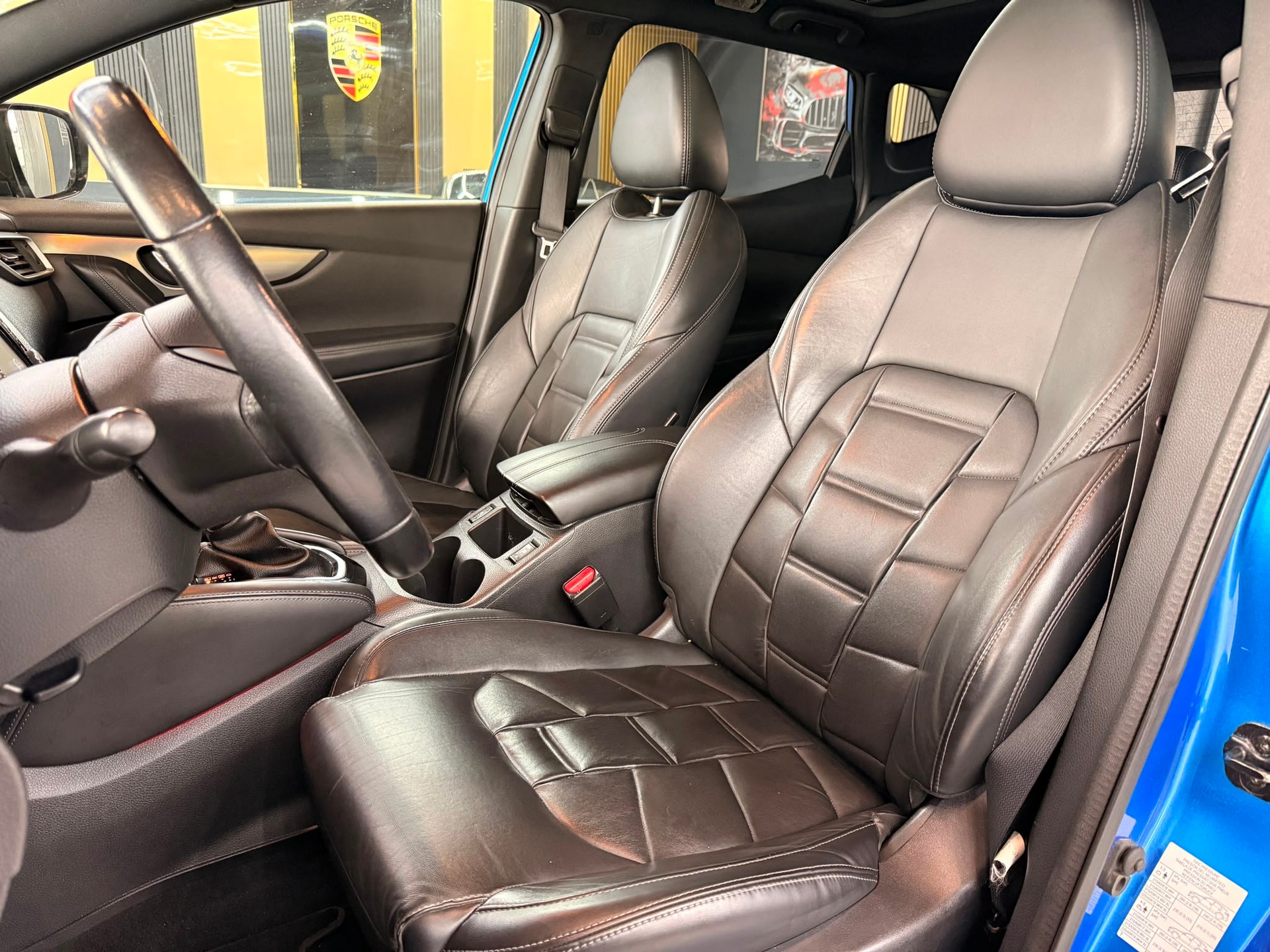 NISSAN Qashqai 1.6 dCi tekna Xtronic CVT-image-9