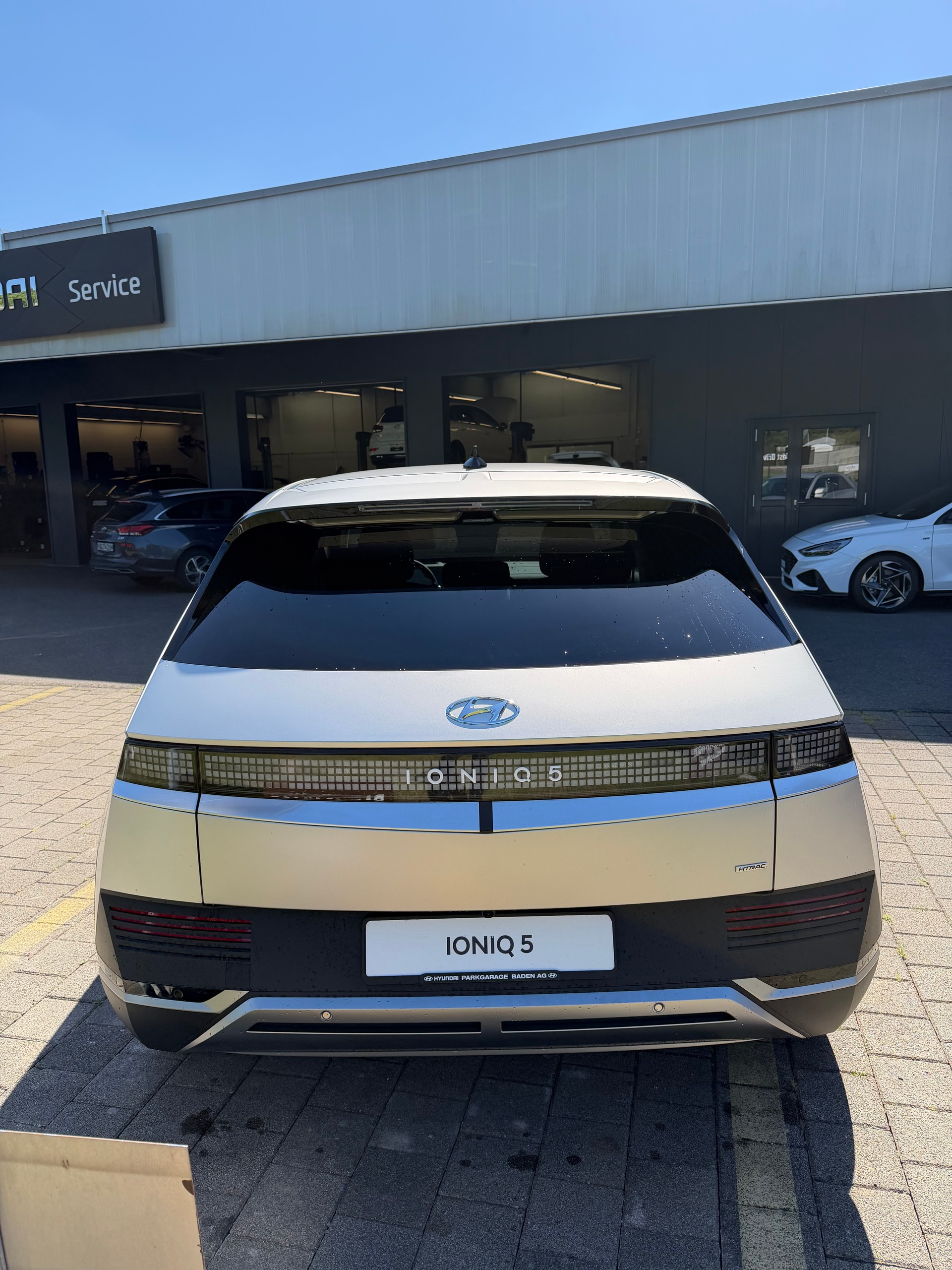 HYUNDAI Ioniq 5 77kWh Amplia 4WD-showroom-element-2