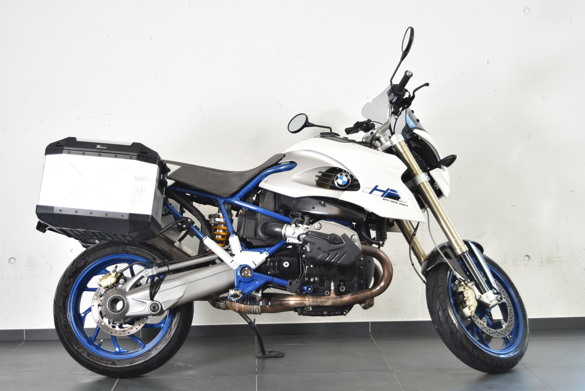 BMW HP2 Megamoto-image-3
