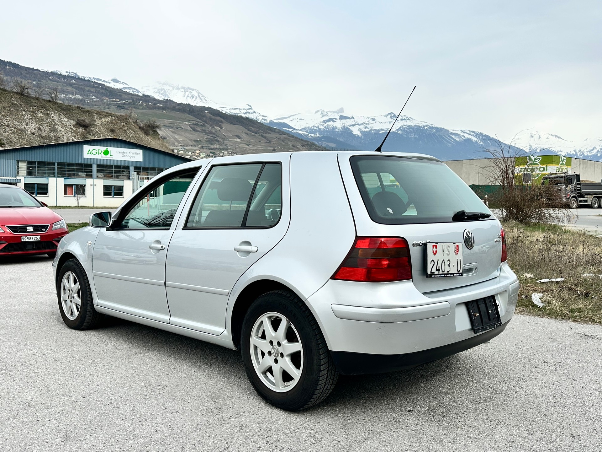 VW Golf 2.0 Comfortline 4Motion-image-3