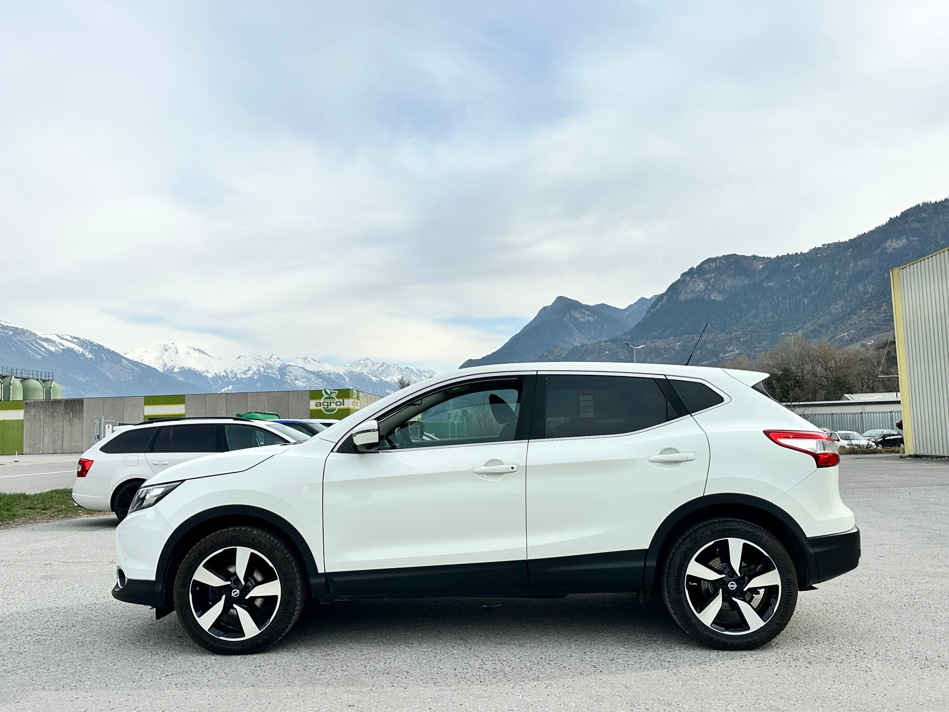 NISSAN Qashqai 1.2 DIG-T N-Connecta Xtronic CVT-image-5