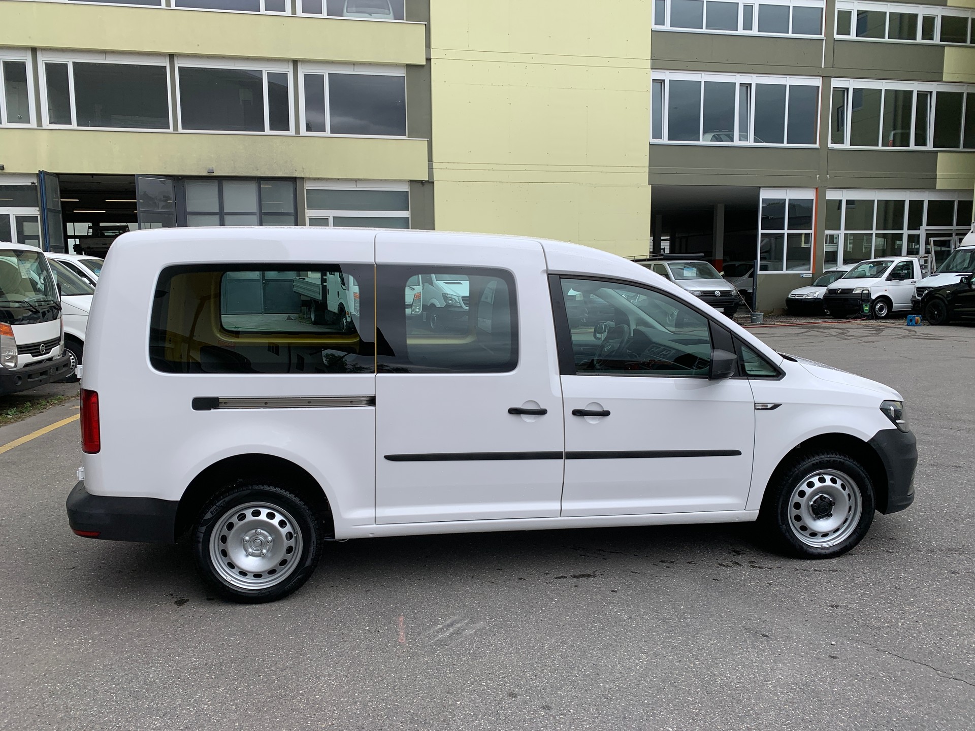 VW Caddy Maxi 2.0TDI 4Mot. BlueMotion Technology DSG-showroom-element-3