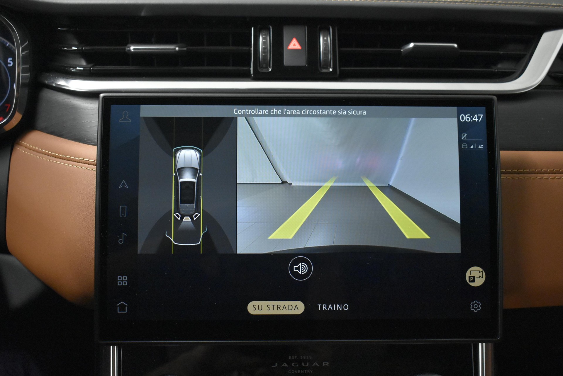 JAGUAR XF Sportbrake 2.0 I4 300 Sport AWD - Pneumatici invernali & Servizi inclusi-image-15