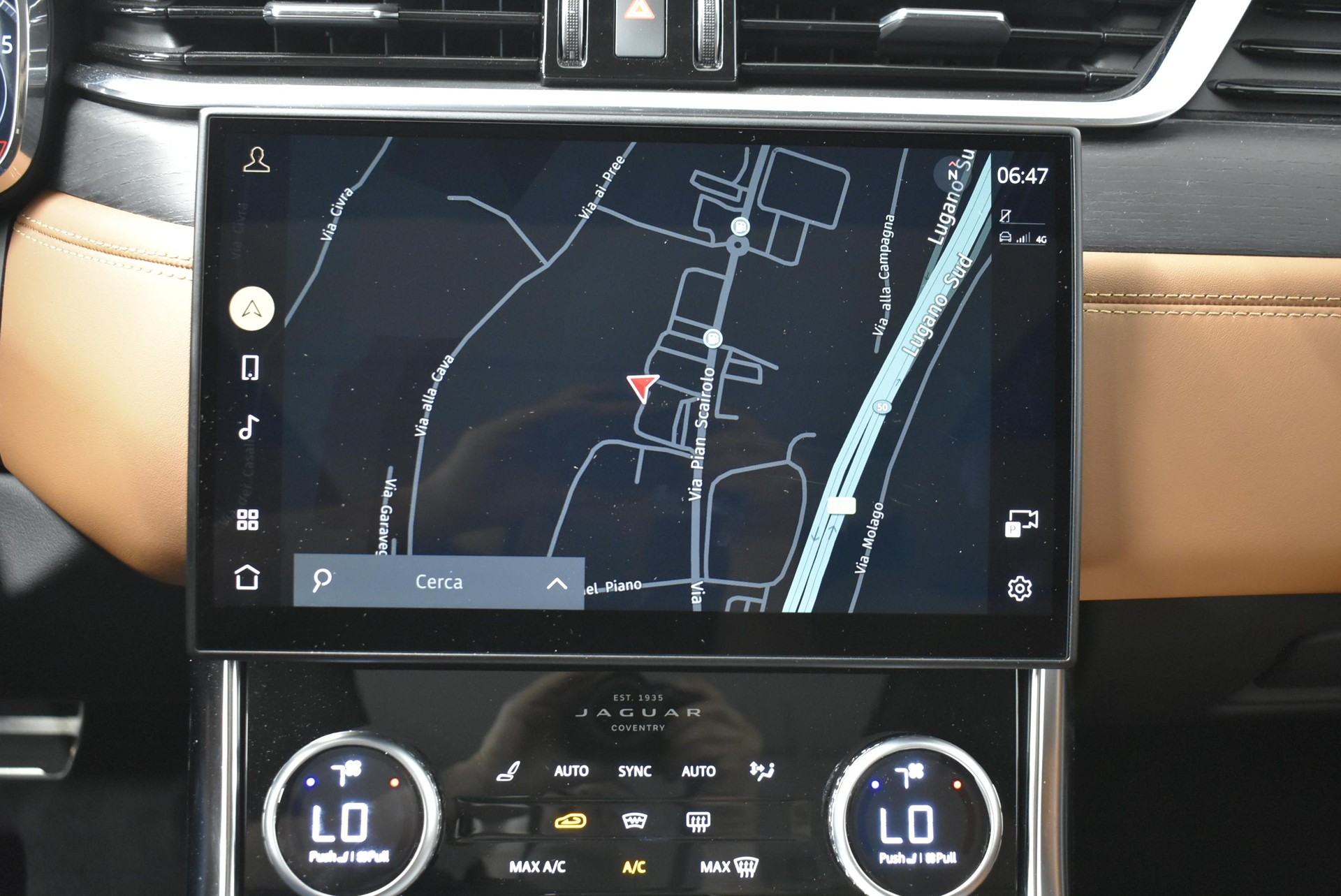 JAGUAR XF Sportbrake 2.0 I4 300 Sport AWD - Pneumatici invernali & Servizi inclusi - Tasso leasing 1.99%!-image-14