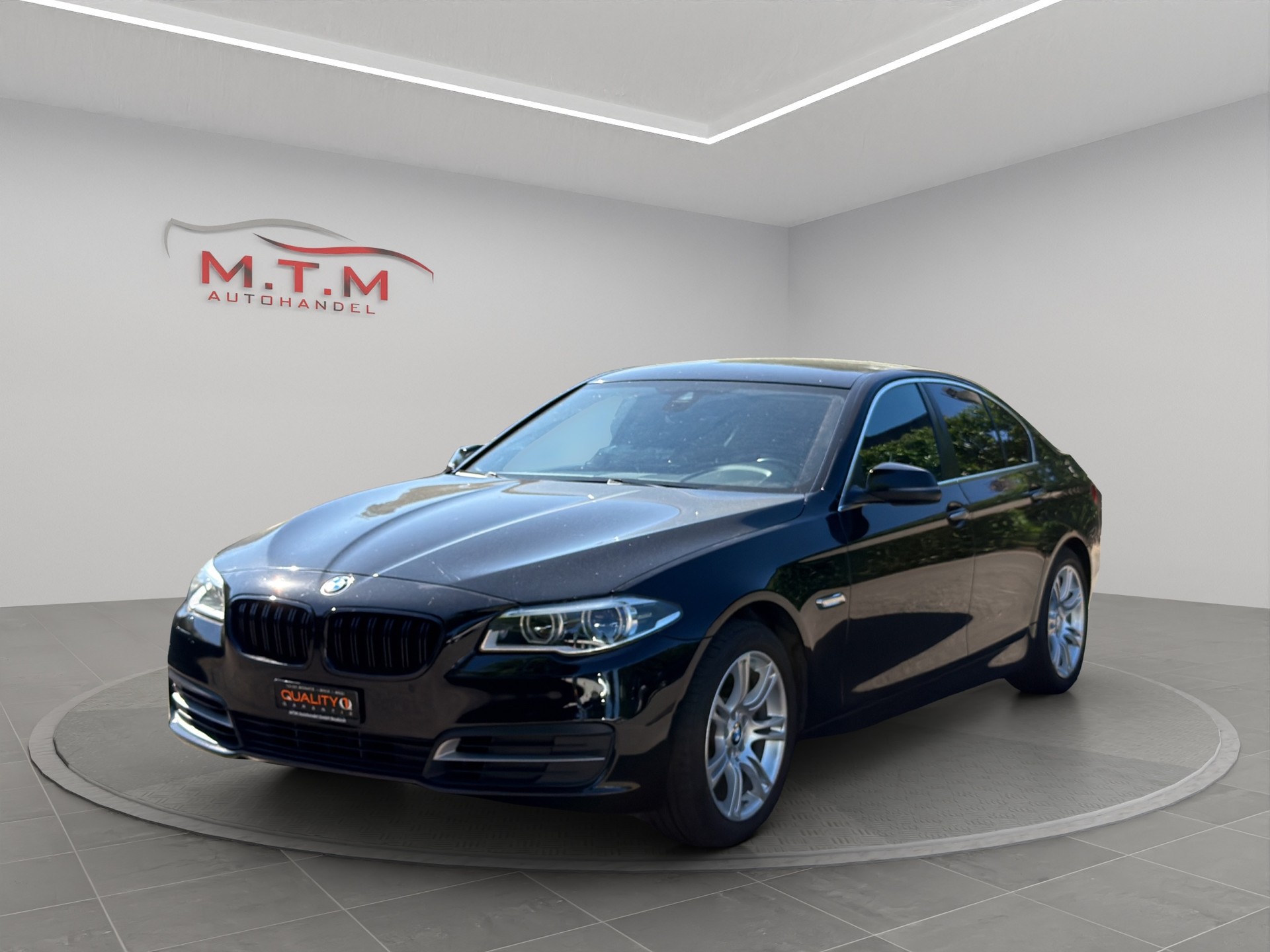 BMW 528i xDrive Steptronic-image-5