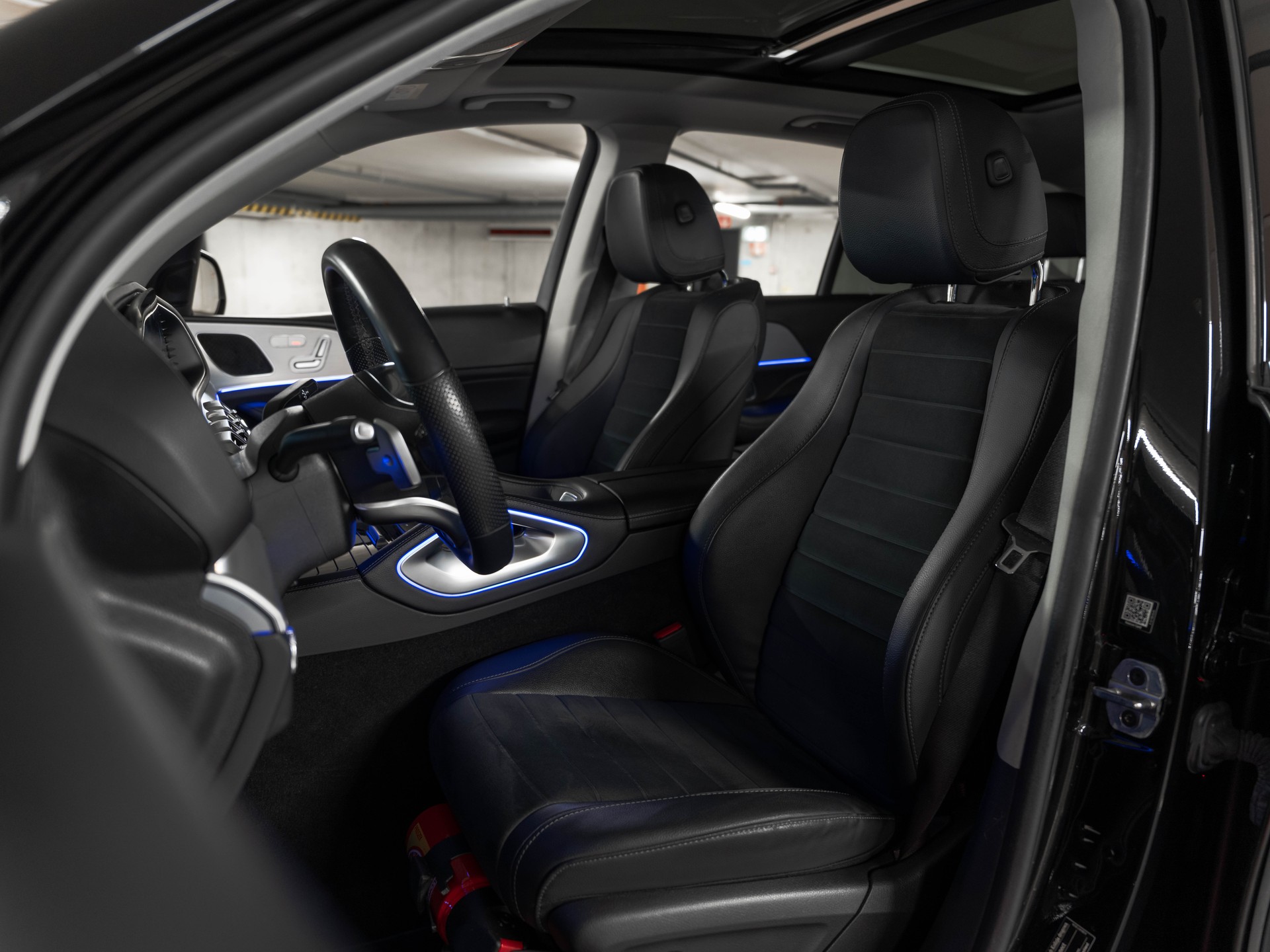 MERCEDES-BENZ GLE 300 d 4Matic AMG Line 9G-Tronic-image-27