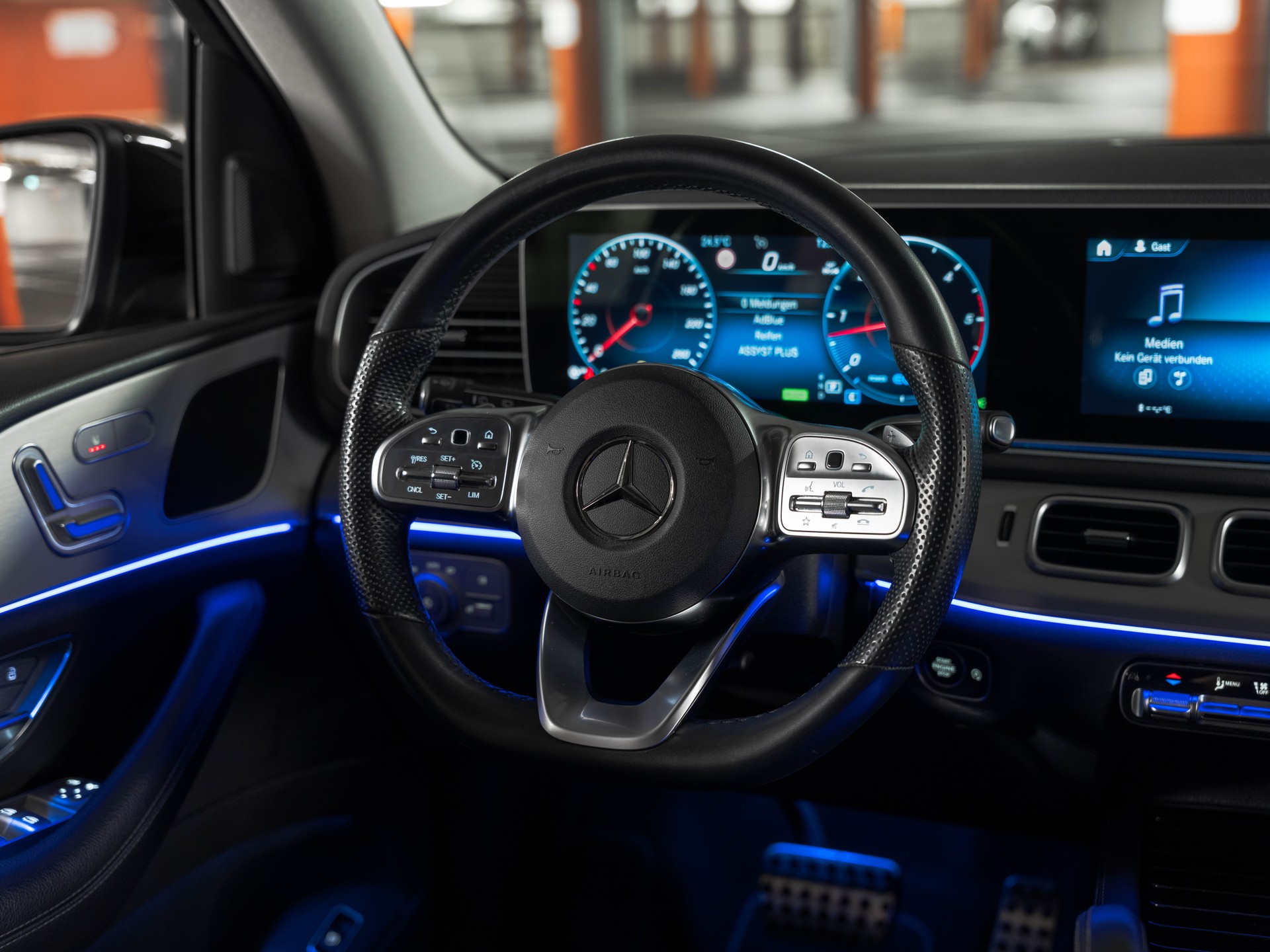 MERCEDES-BENZ GLE 300 d 4Matic AMG Line 9G-Tronic-image-16