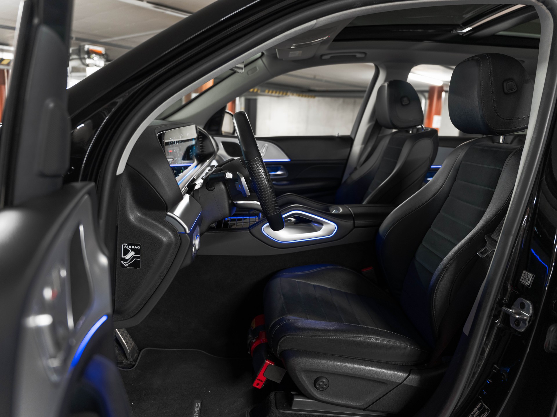 MERCEDES-BENZ GLE 300 d 4Matic AMG Line 9G-Tronic-image-26