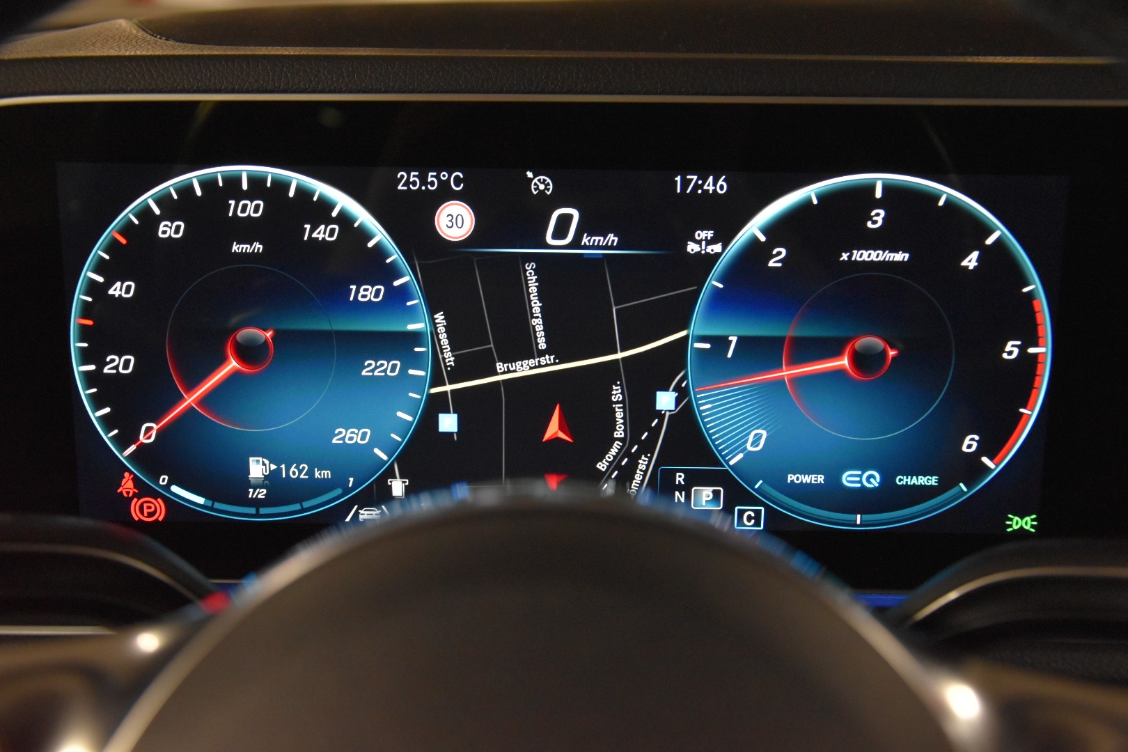 MERCEDES-BENZ GLE 300 d 4Matic AMG Line 9G-Tronic-image-16