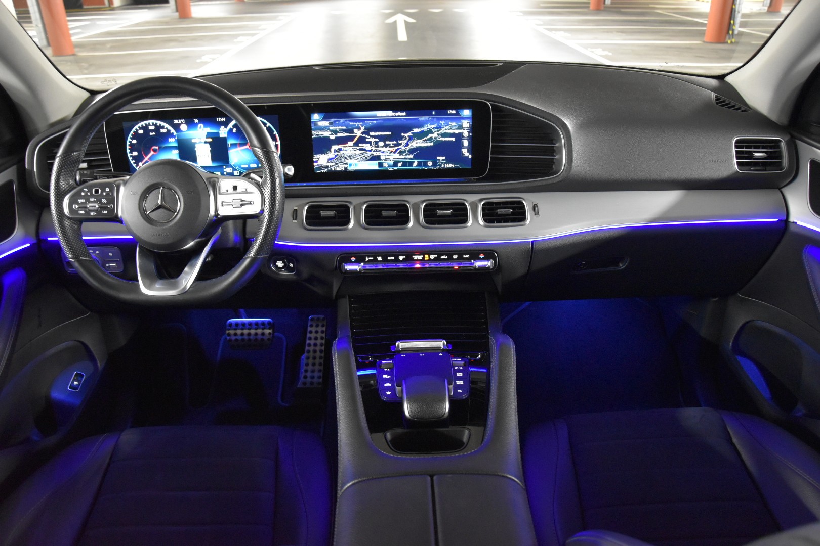 MERCEDES-BENZ GLE 300 d 4Matic AMG Line 9G-Tronic-image-11