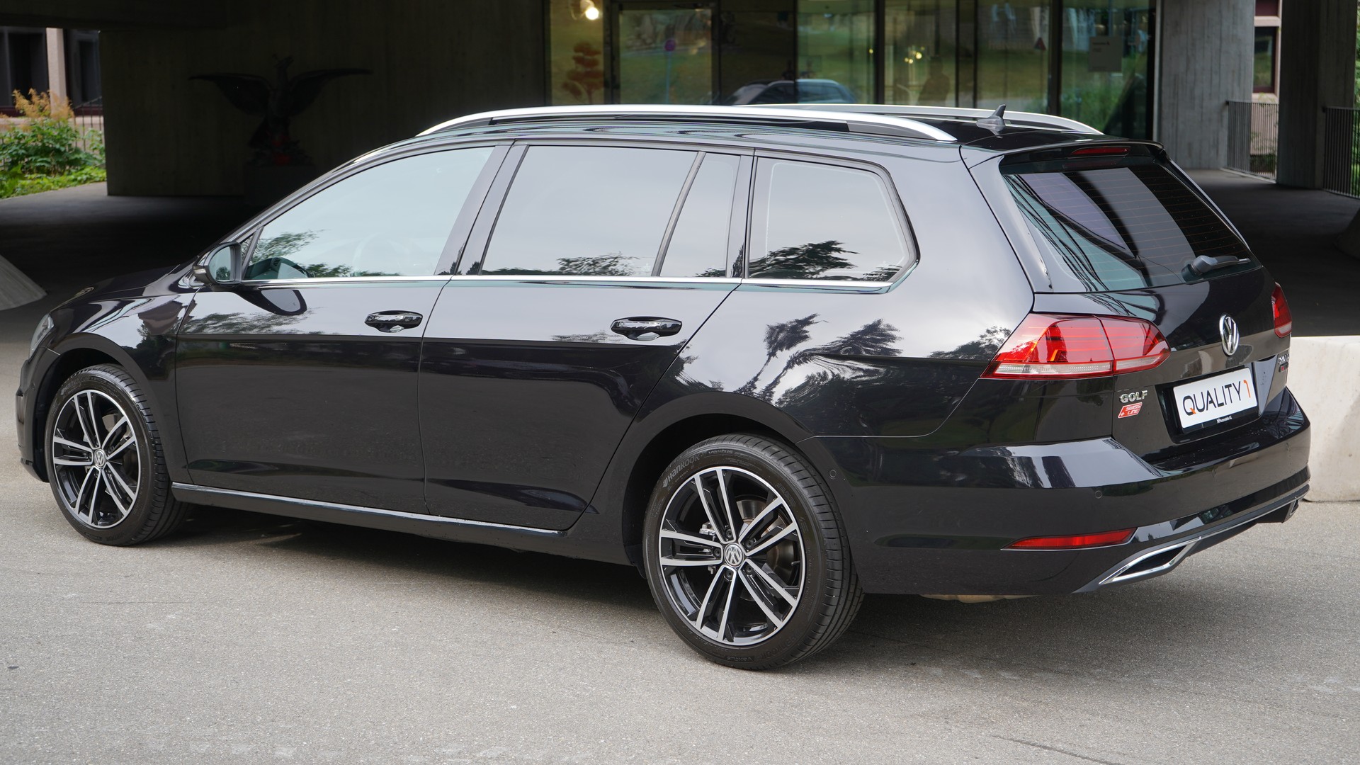 VW Golf Variant 2.0 TDI Highline 4Motion DSG-showroom-element-2
