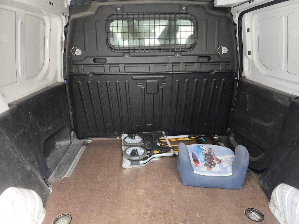 PEUGEOT Partner 1.2 Pure Tech s/s Pro 650kg-image-11