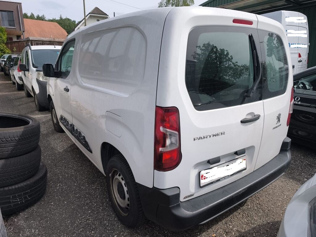 PEUGEOT Partner 1.2 Pure Tech s/s Pro 650kg-image-5