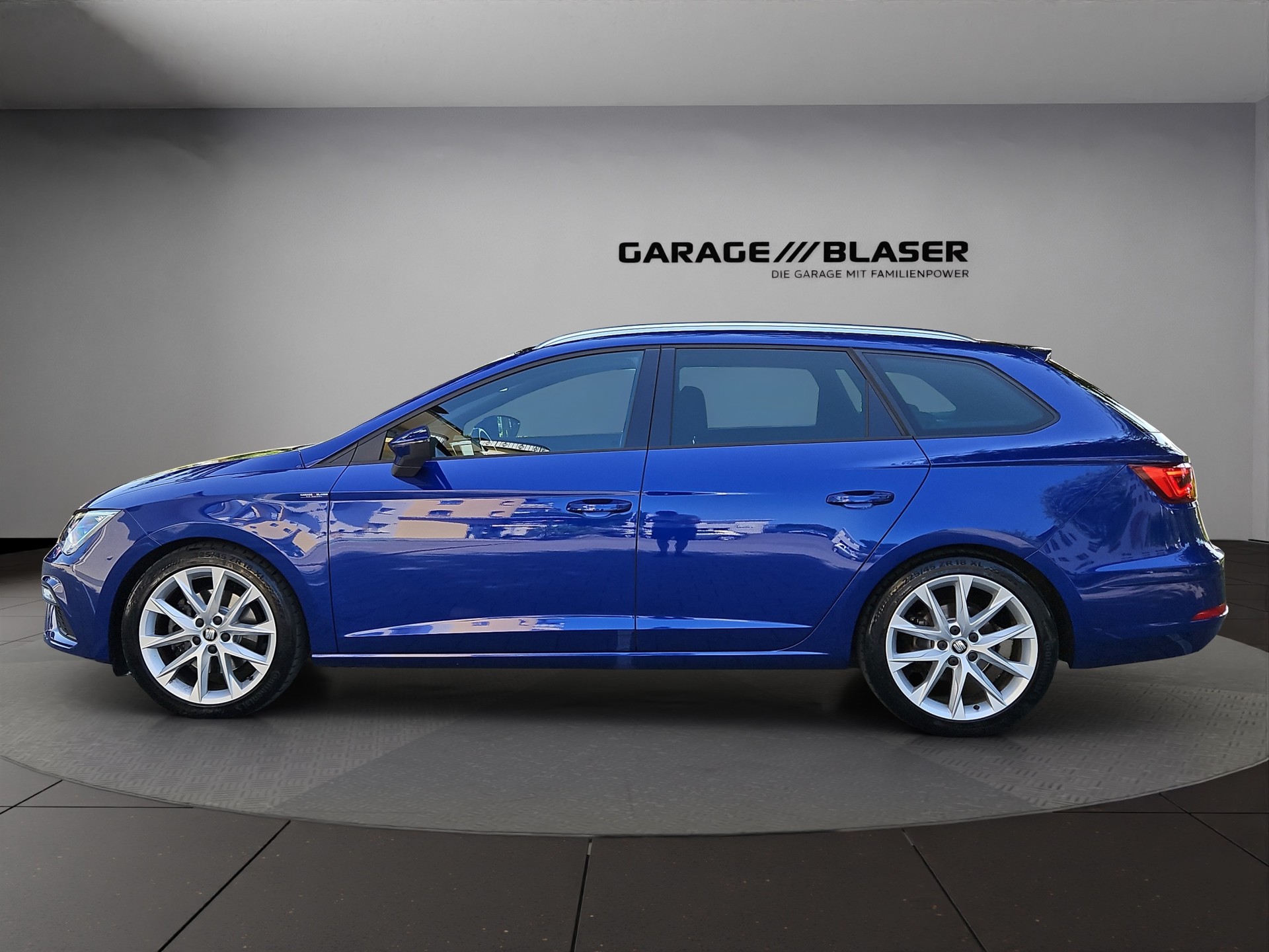 SEAT Leon ST 2.0 TSI SWISS FR DSG-showroom-element-1