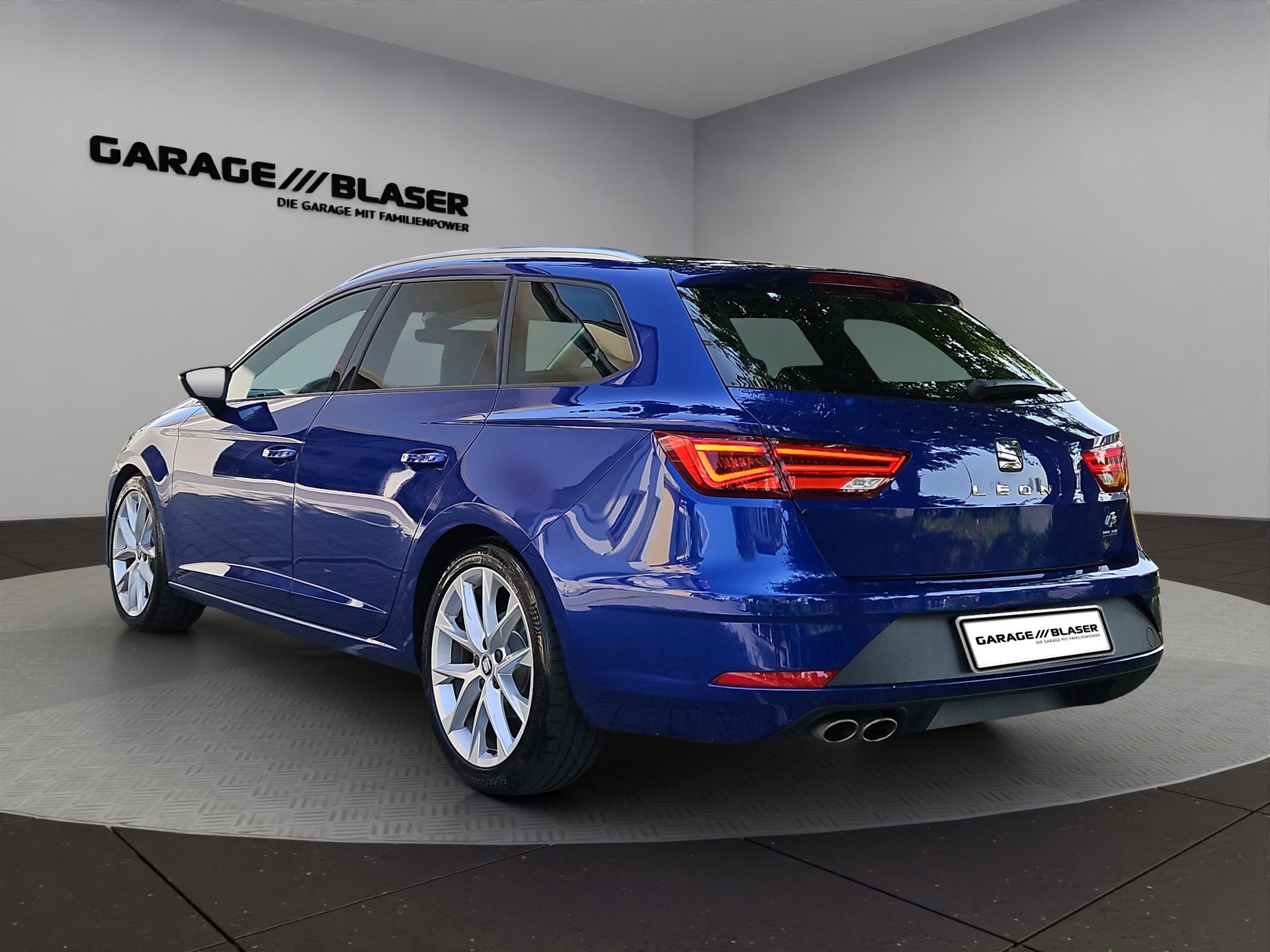 SEAT Leon ST 2.0 TSI SWISS FR DSG-showroom-element-2