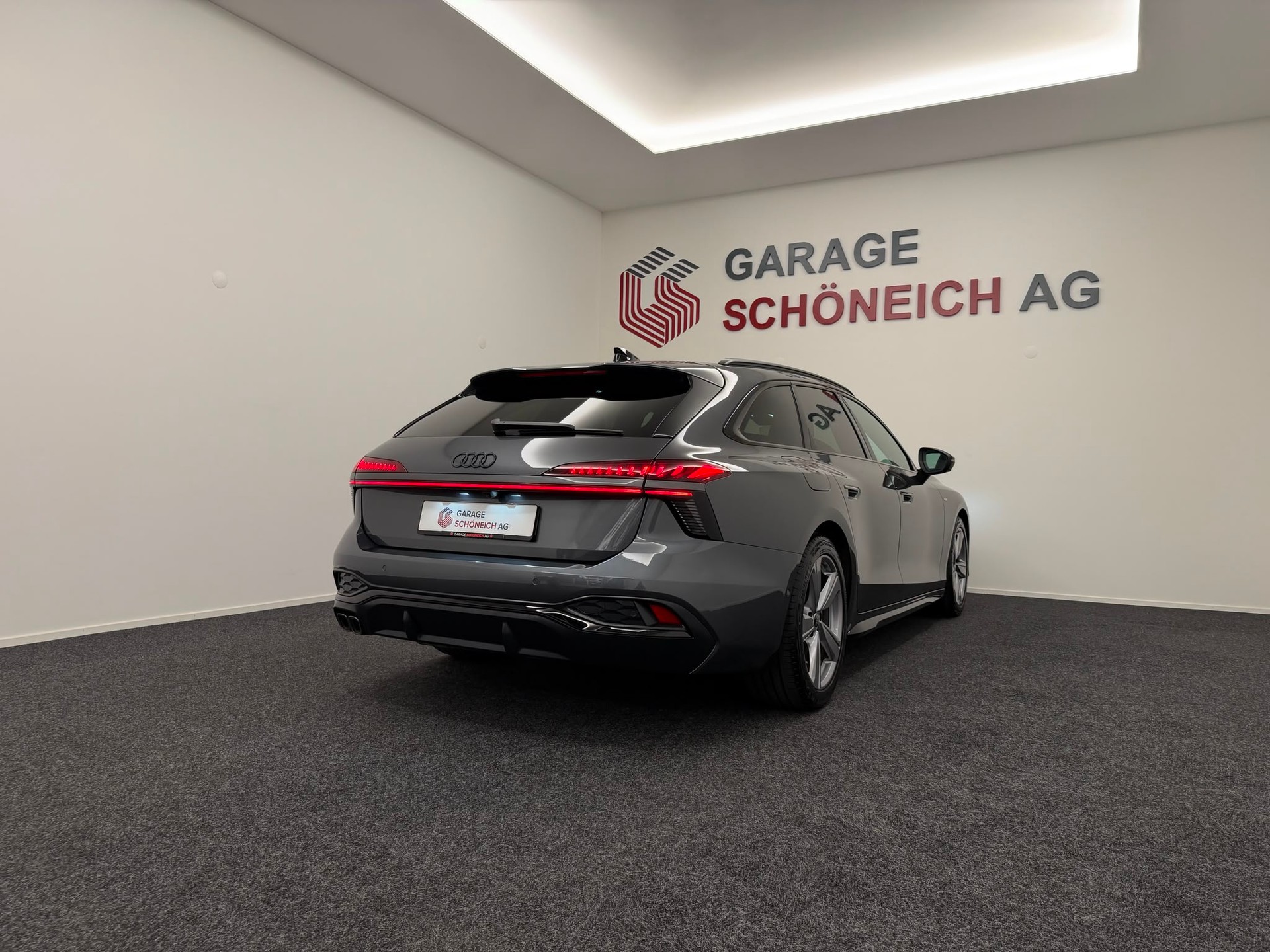 AUDI A6 Avant TDI S-Line quattro 150 kW S tronic-image-4