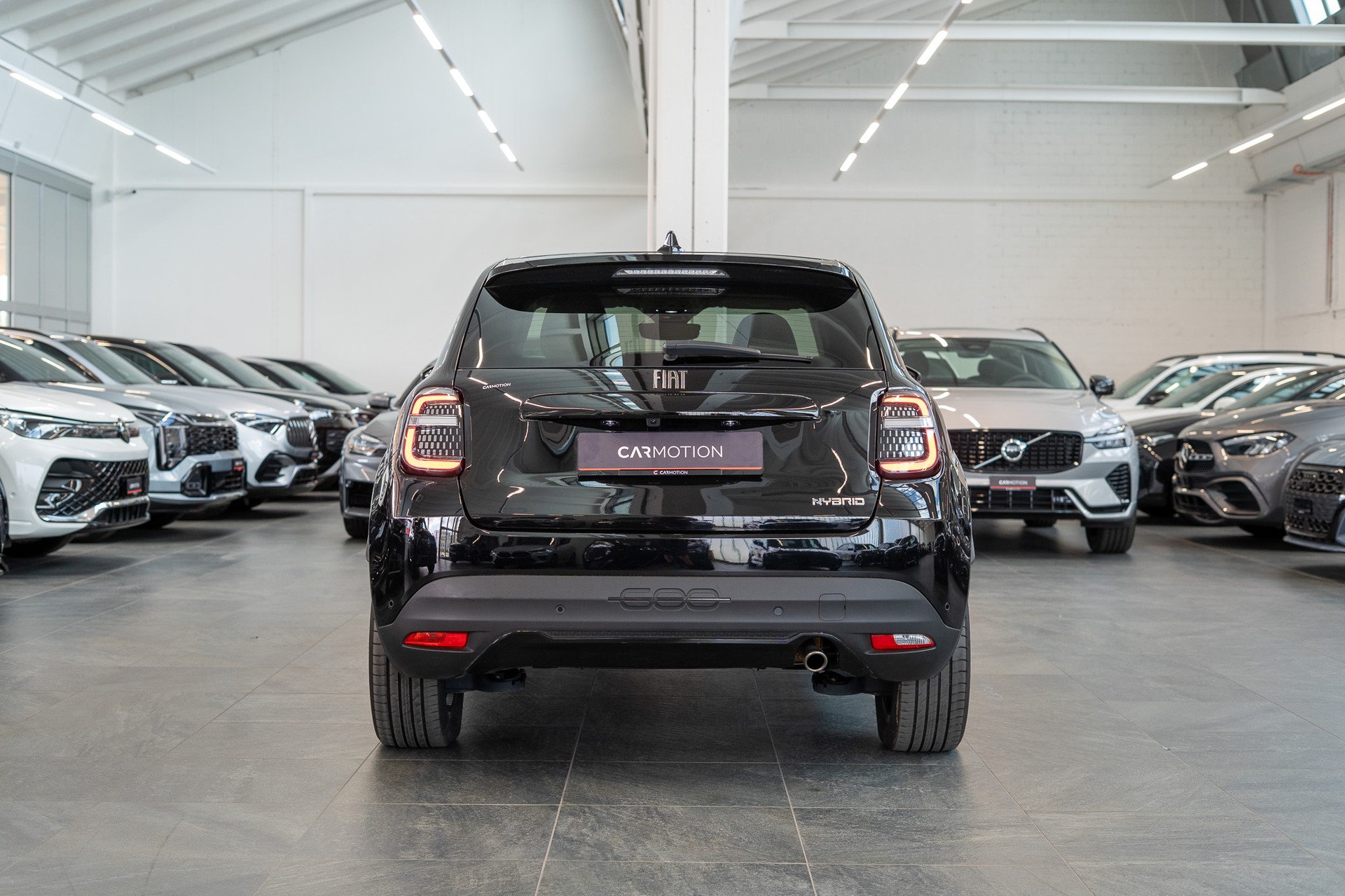 FIAT 600 1.2 Hybrid La Prima / Leder Sitze / Navi-image-4