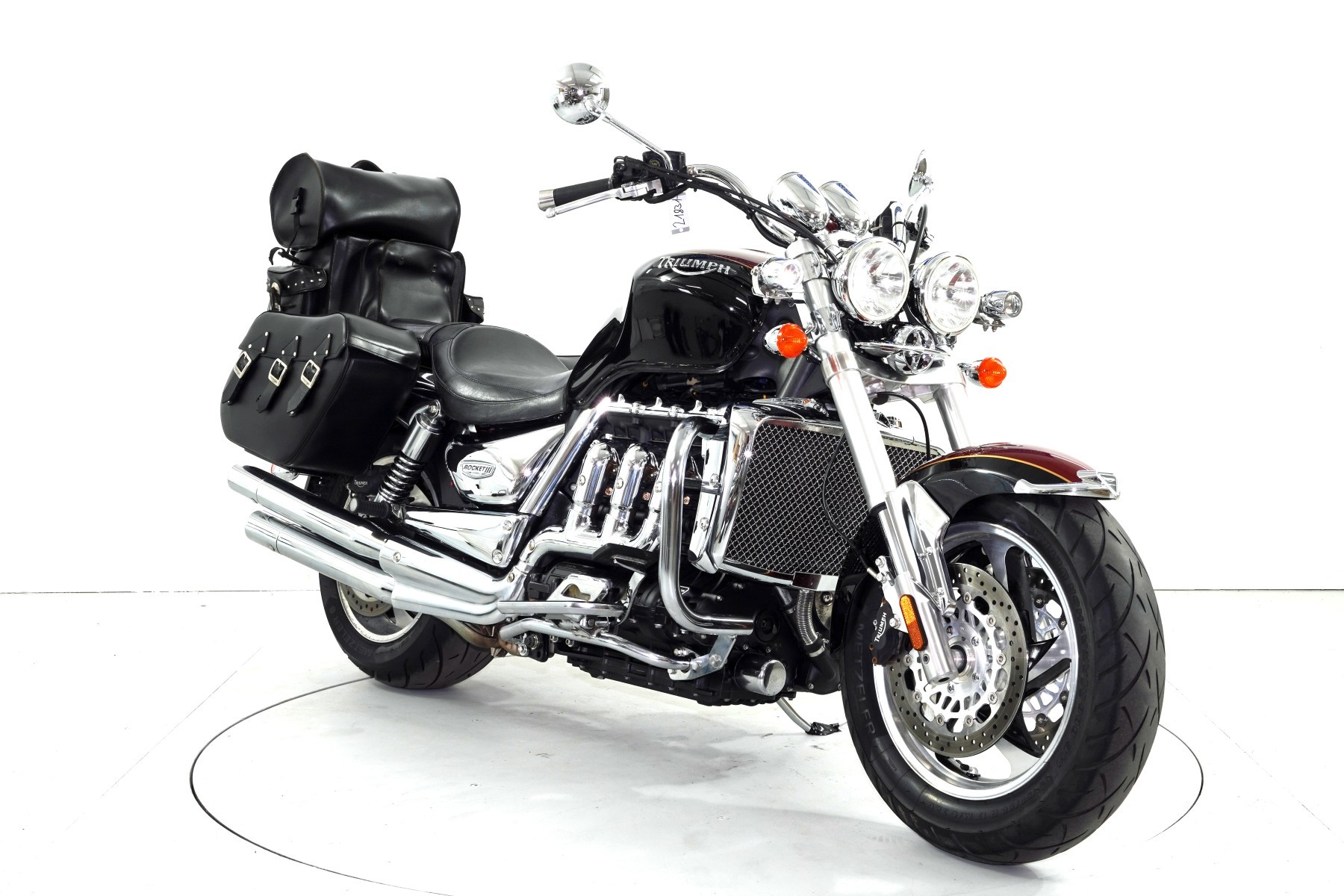 TRIUMPH Rocket III Classic-image-1