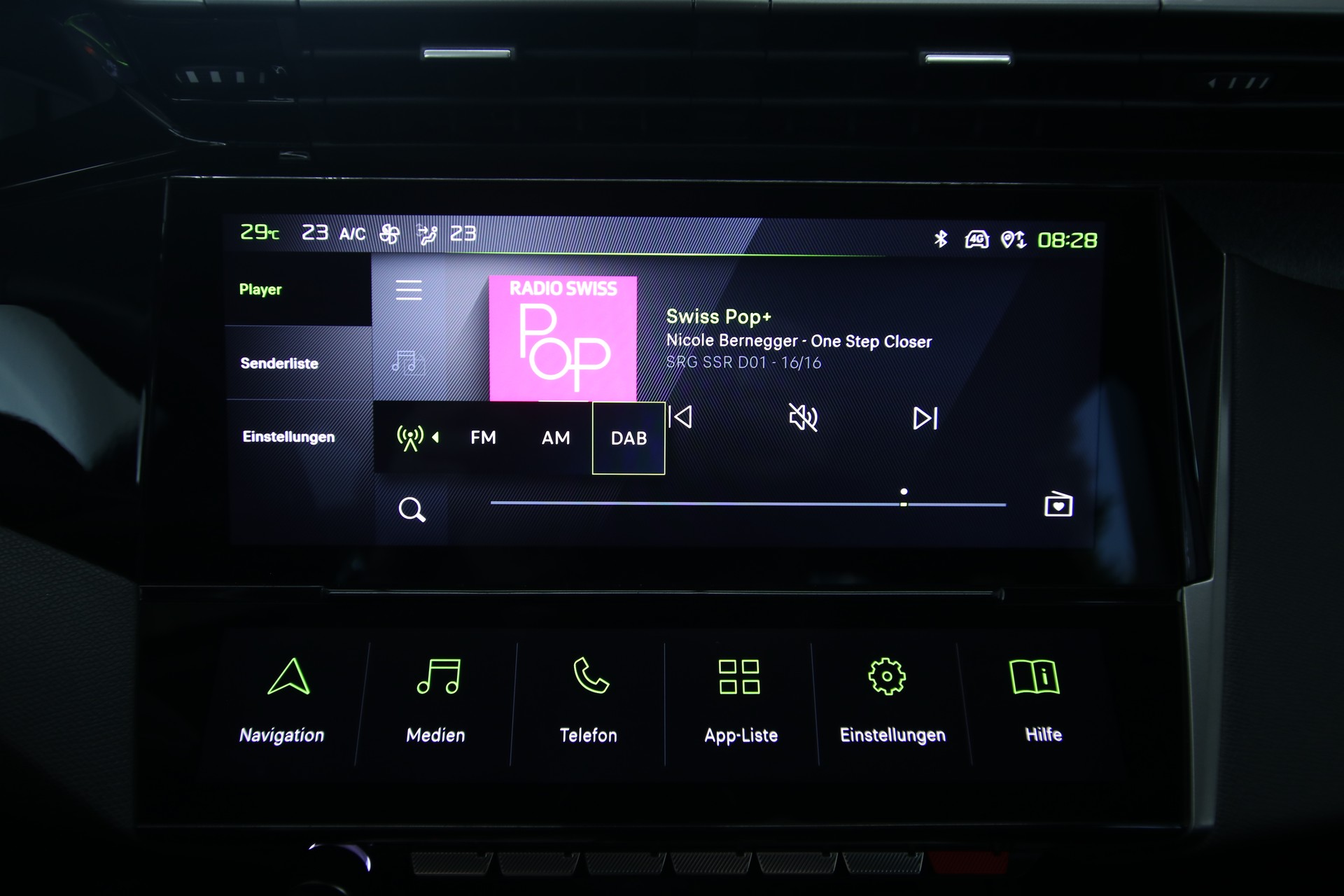 PEUGEOT 308 SW 1.2 Pure Tech Allure EAT8-image-21