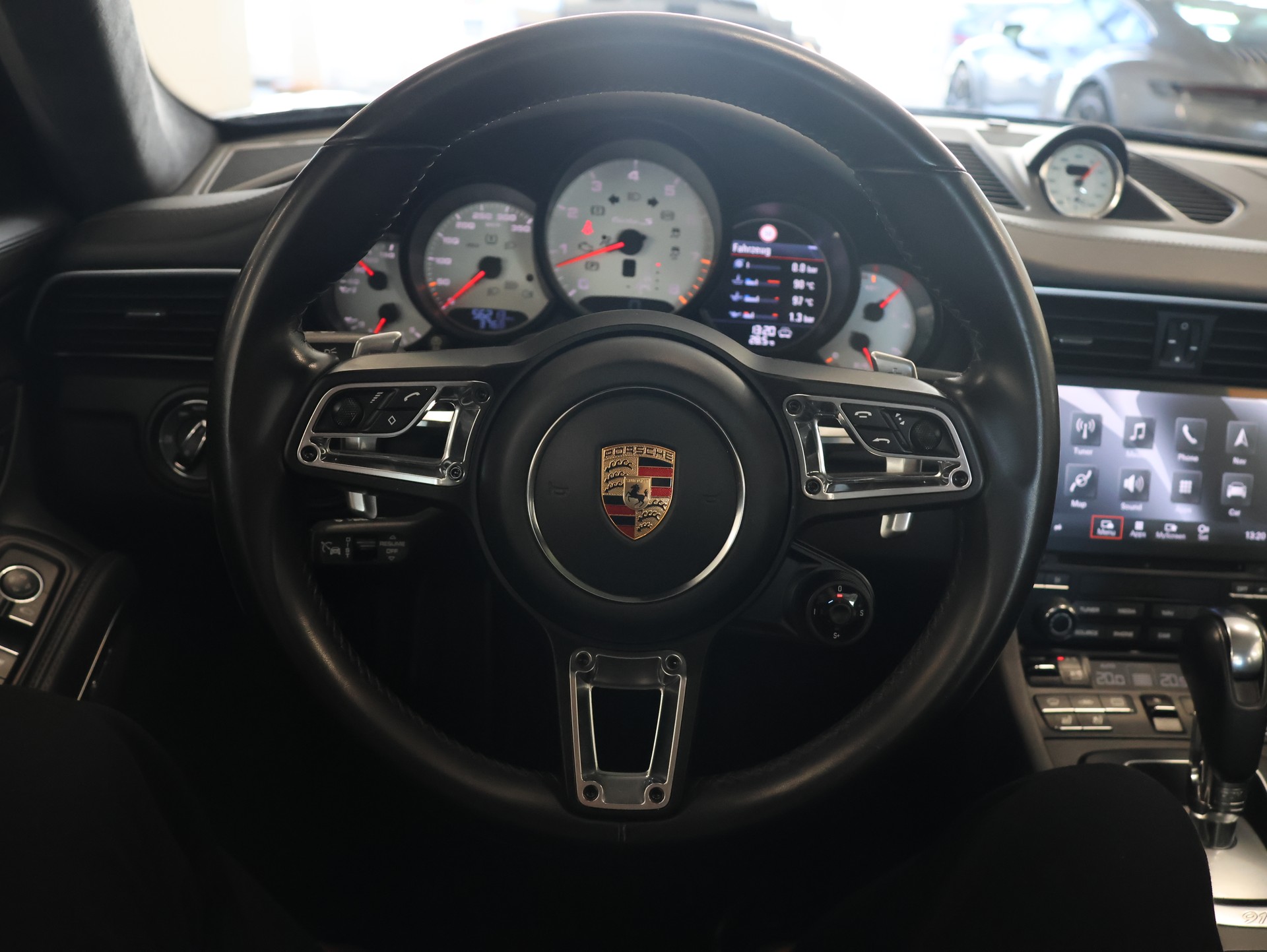 PORSCHE 911 Turbo S PDK *Rückfahrkamera* *Bose* *Panoramadach*-image-16
