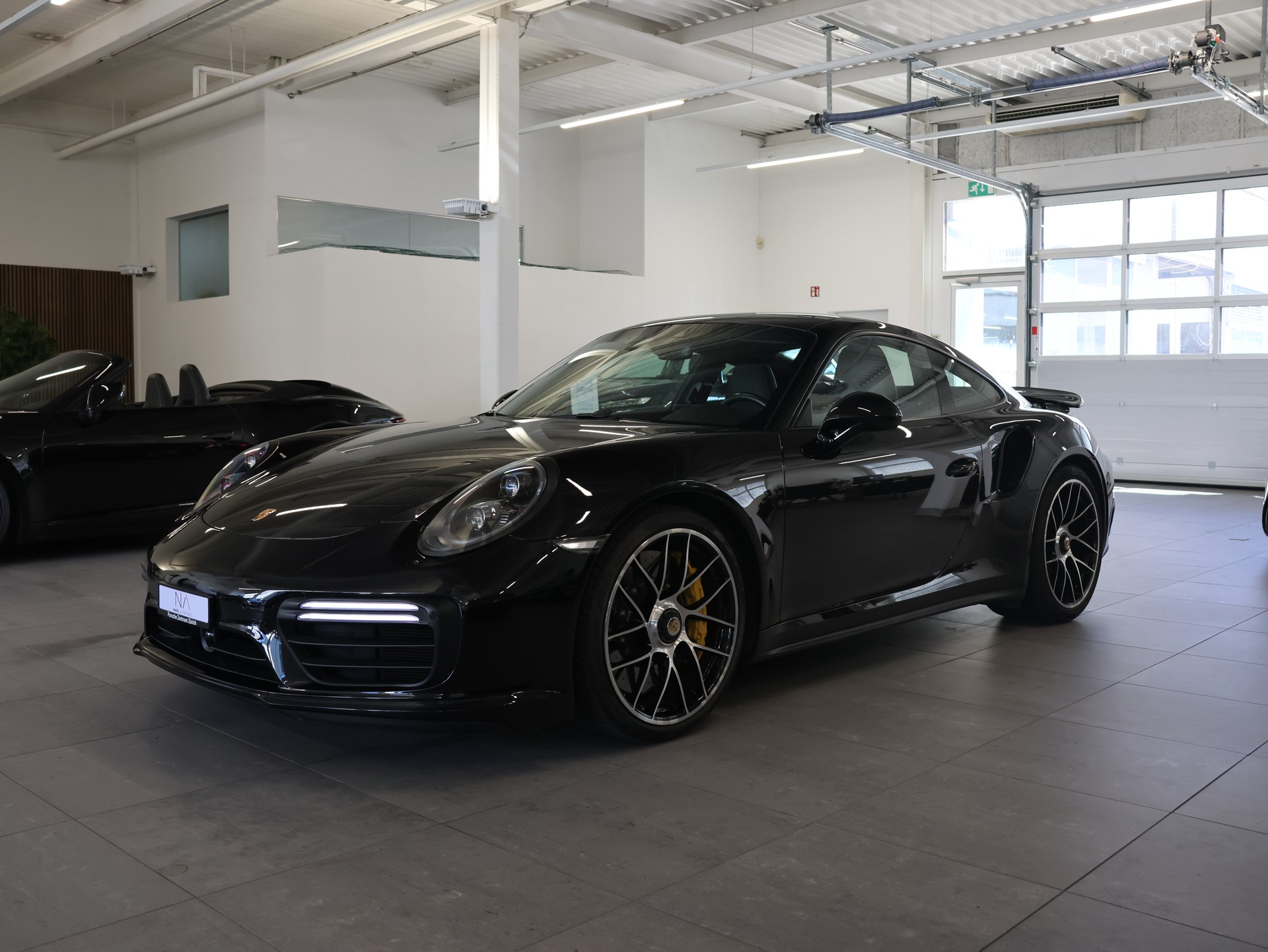 PORSCHE 911 Turbo S PDK *Rückfahrkamera* *Bose* *Panoramadach*-showroom-element-3