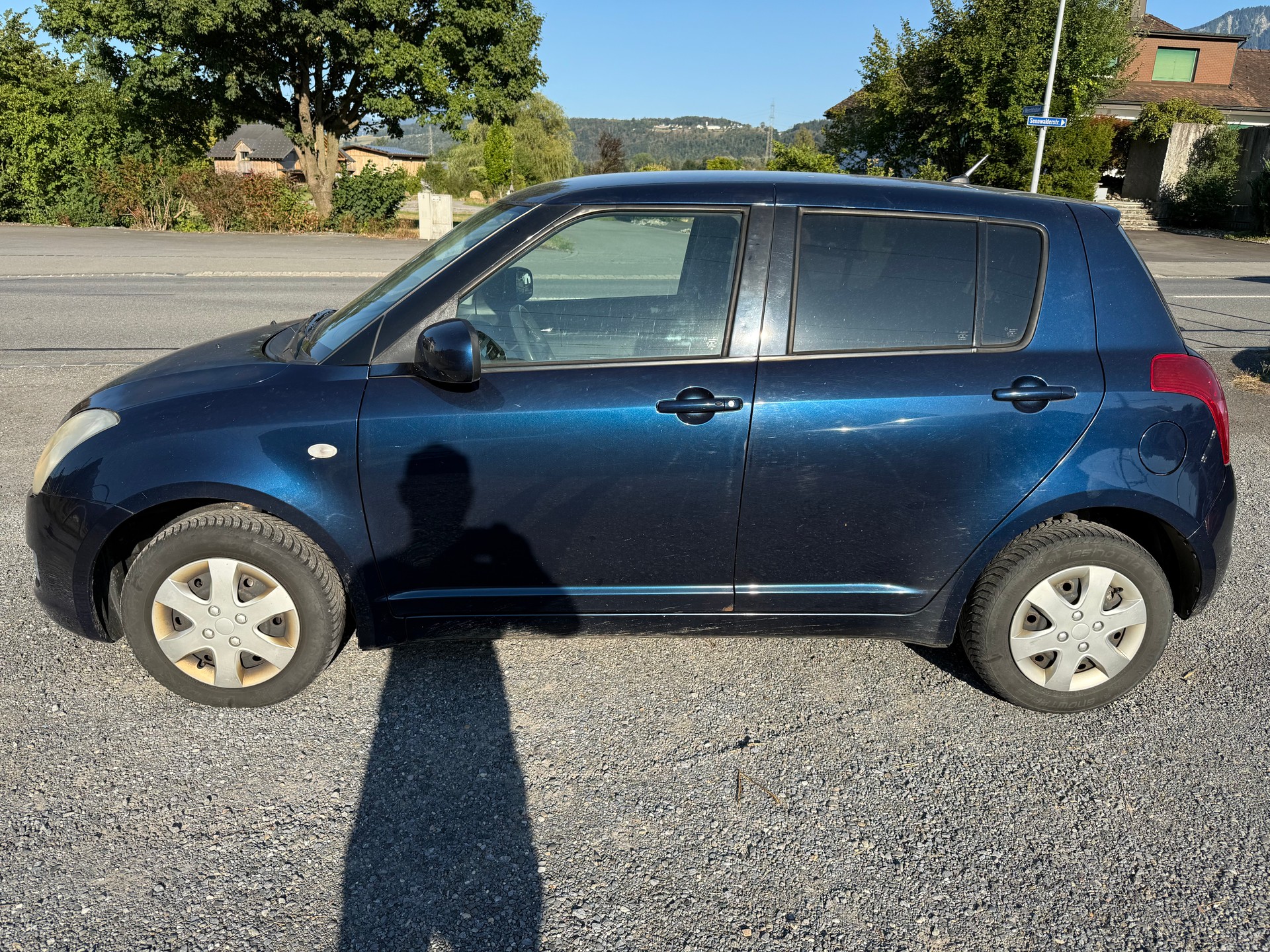 SUZUKI Swift 1.3i 16V GL 4x4-image-1