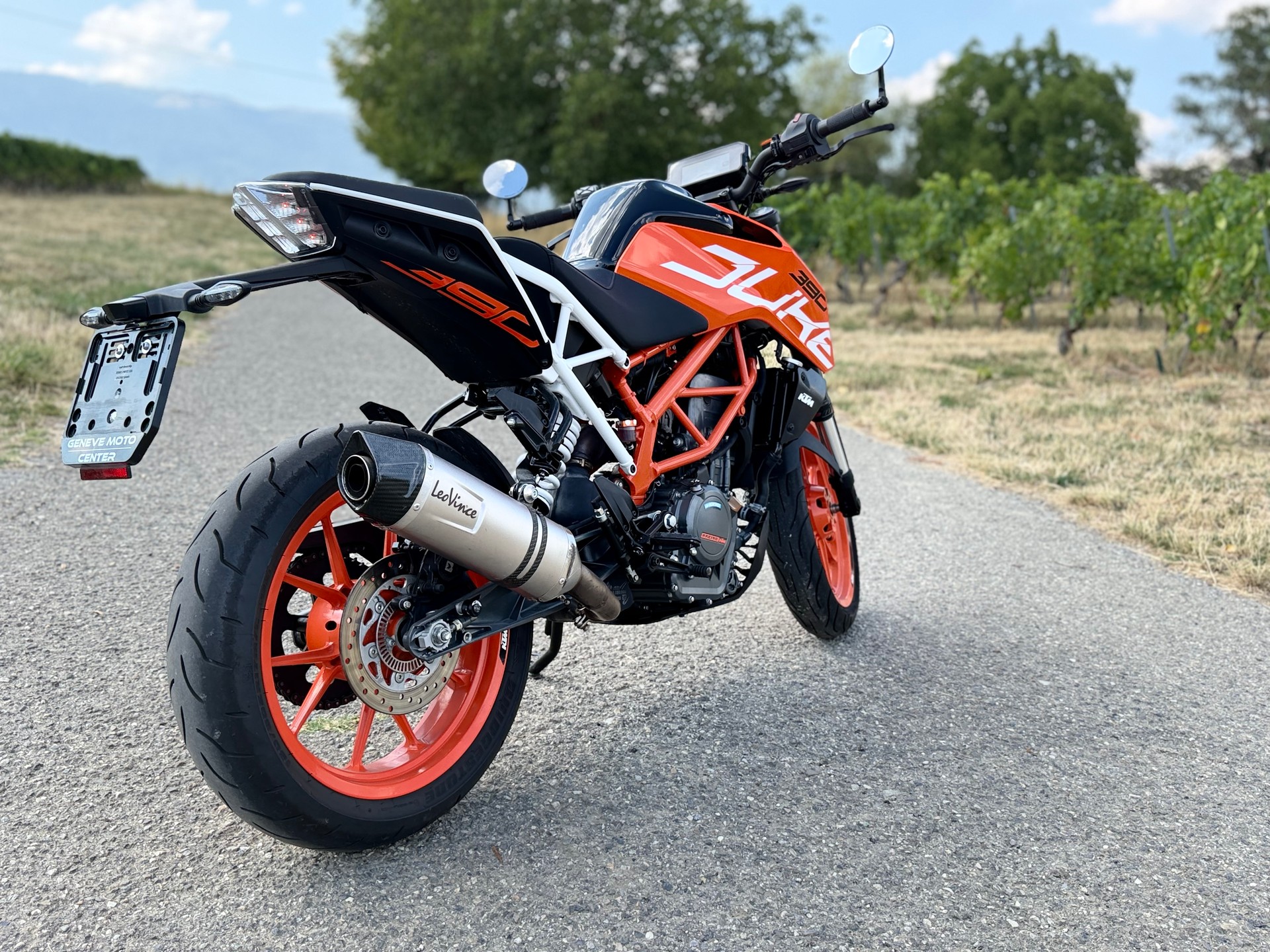 KTM 390 Duke ABS-image-2