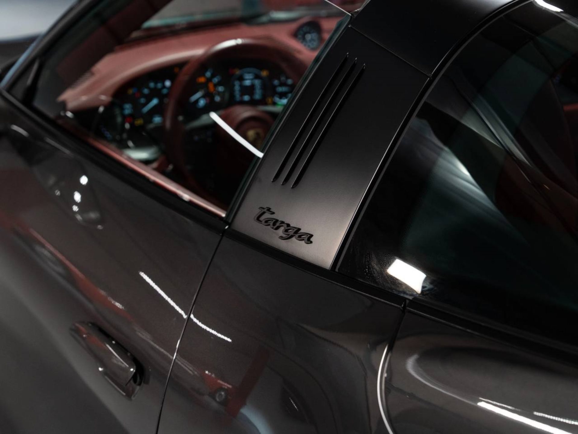 PORSCHE 911 Targa 4 GTS-image-22