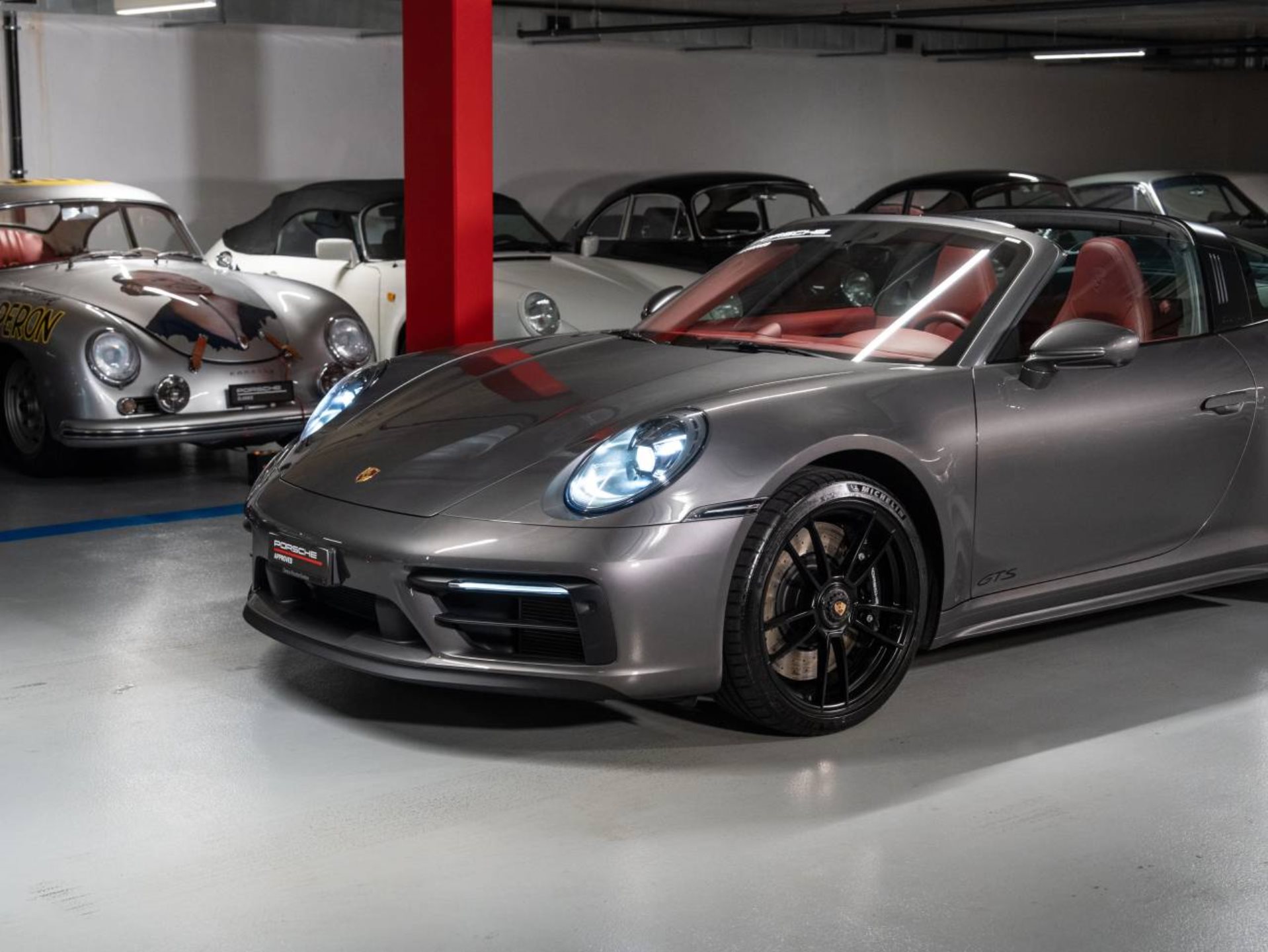 PORSCHE 911 Targa 4 GTS-image-25