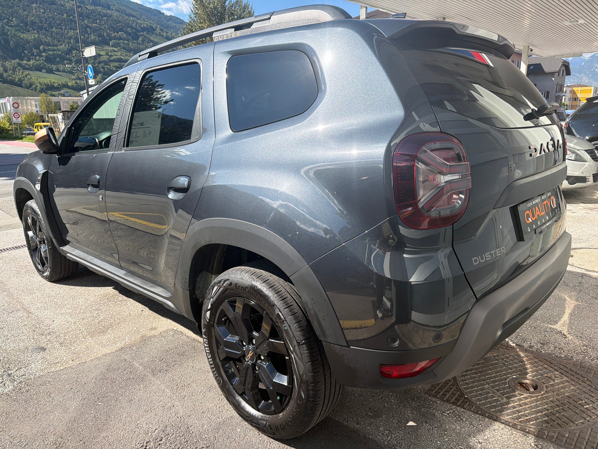 DACIA Duster TCe 150 Extreme EDC 4x2-showroom-element-2