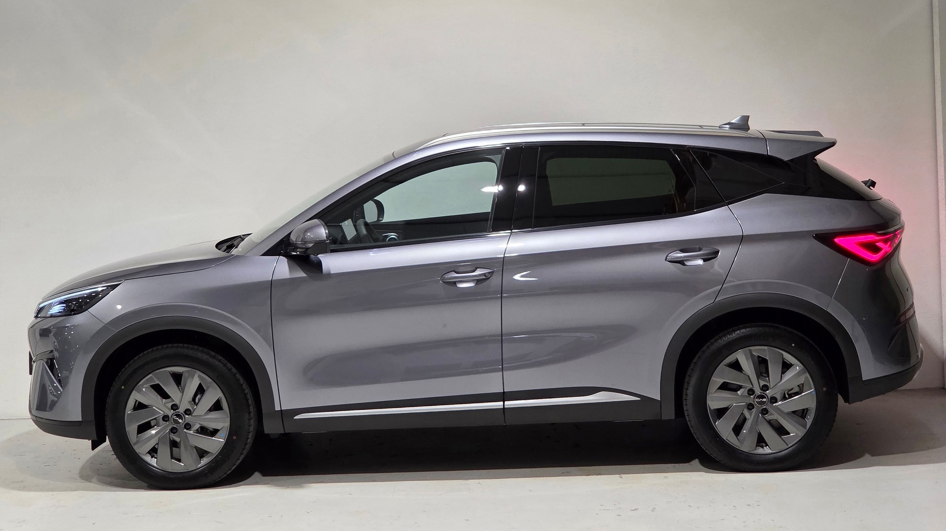 BYD Atto 3 EVO 74.8 kWh Excellence AWD-showroom-element-1