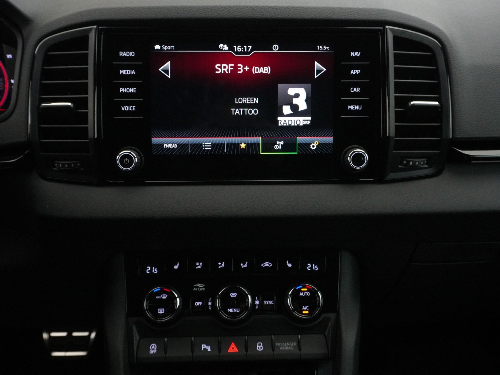 SKODA Karoq 2.0 TSI SportLine DSG 4x4-image-18