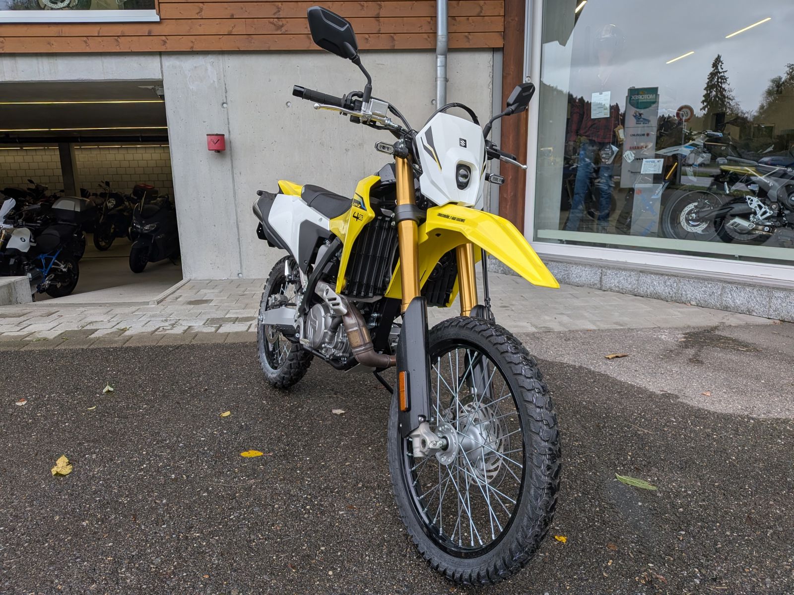 SUZUKI DR-Z4 S-image-1