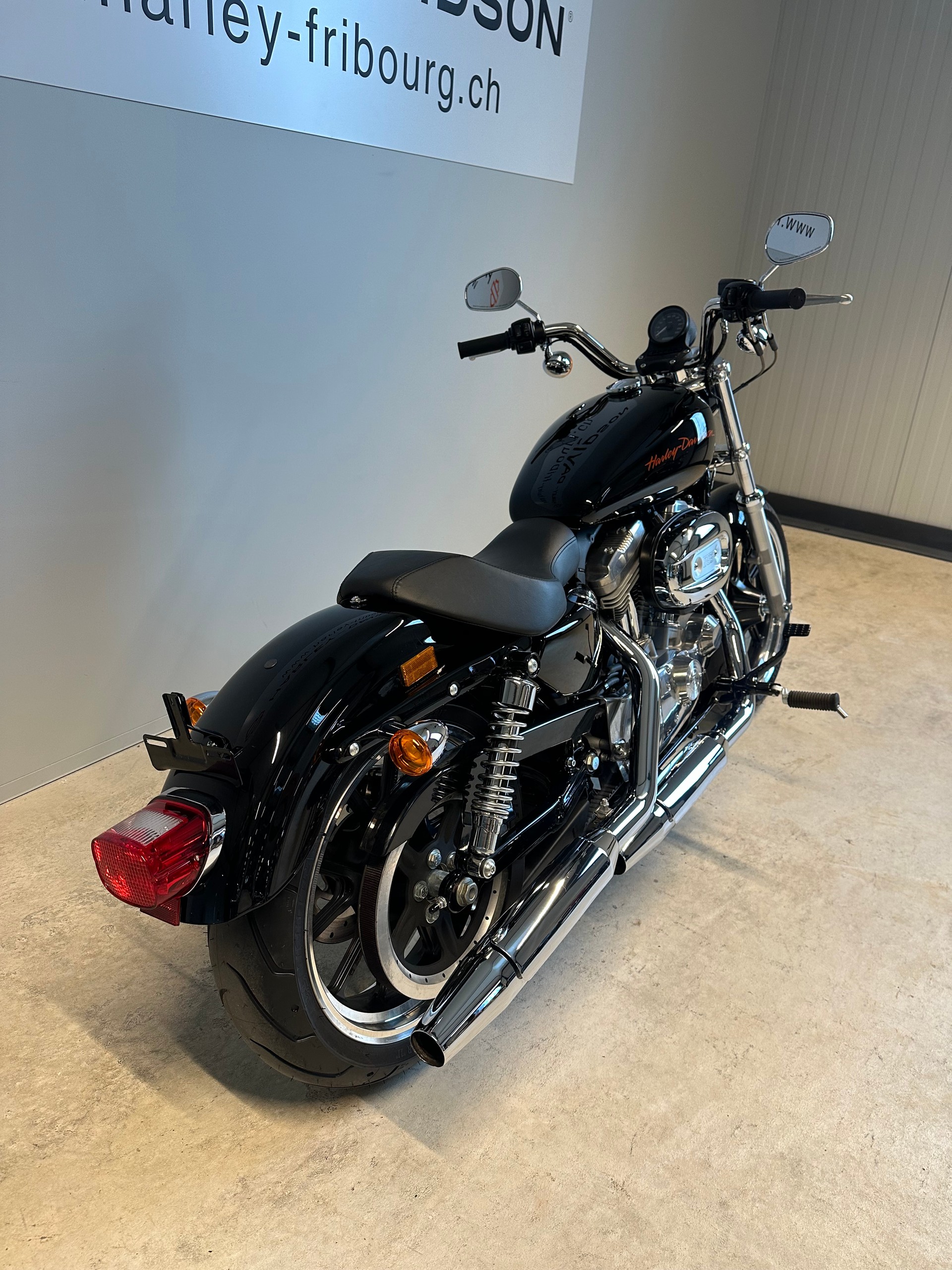 HARLEY-DAVIDSON XL 883 L Sportster Super Low-image-2