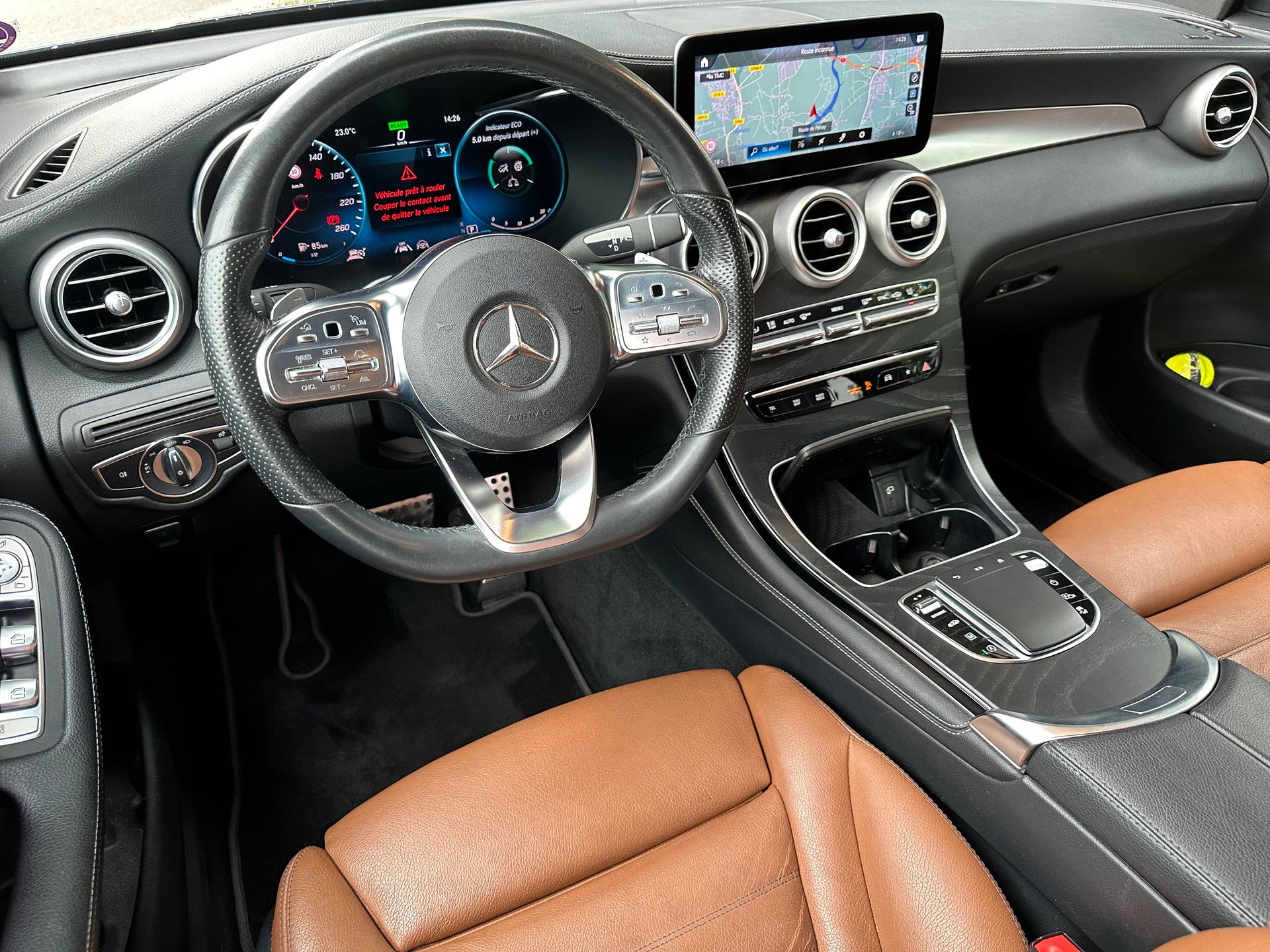 MERCEDES-BENZ GLC 200 AMG Line 4Matic 9G-Tronic-image-11