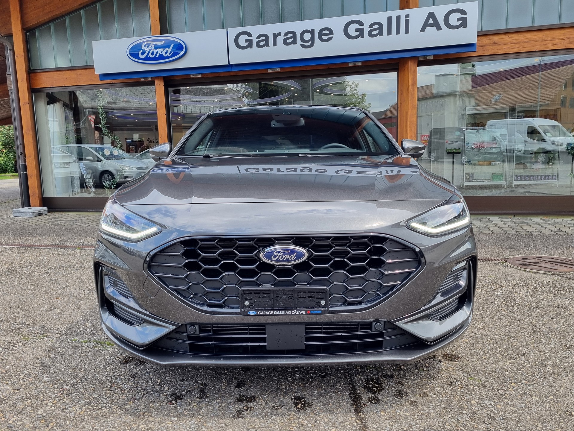 FORD Focus 1.0 MHEV ST-Line X Automat-showroom-element-1