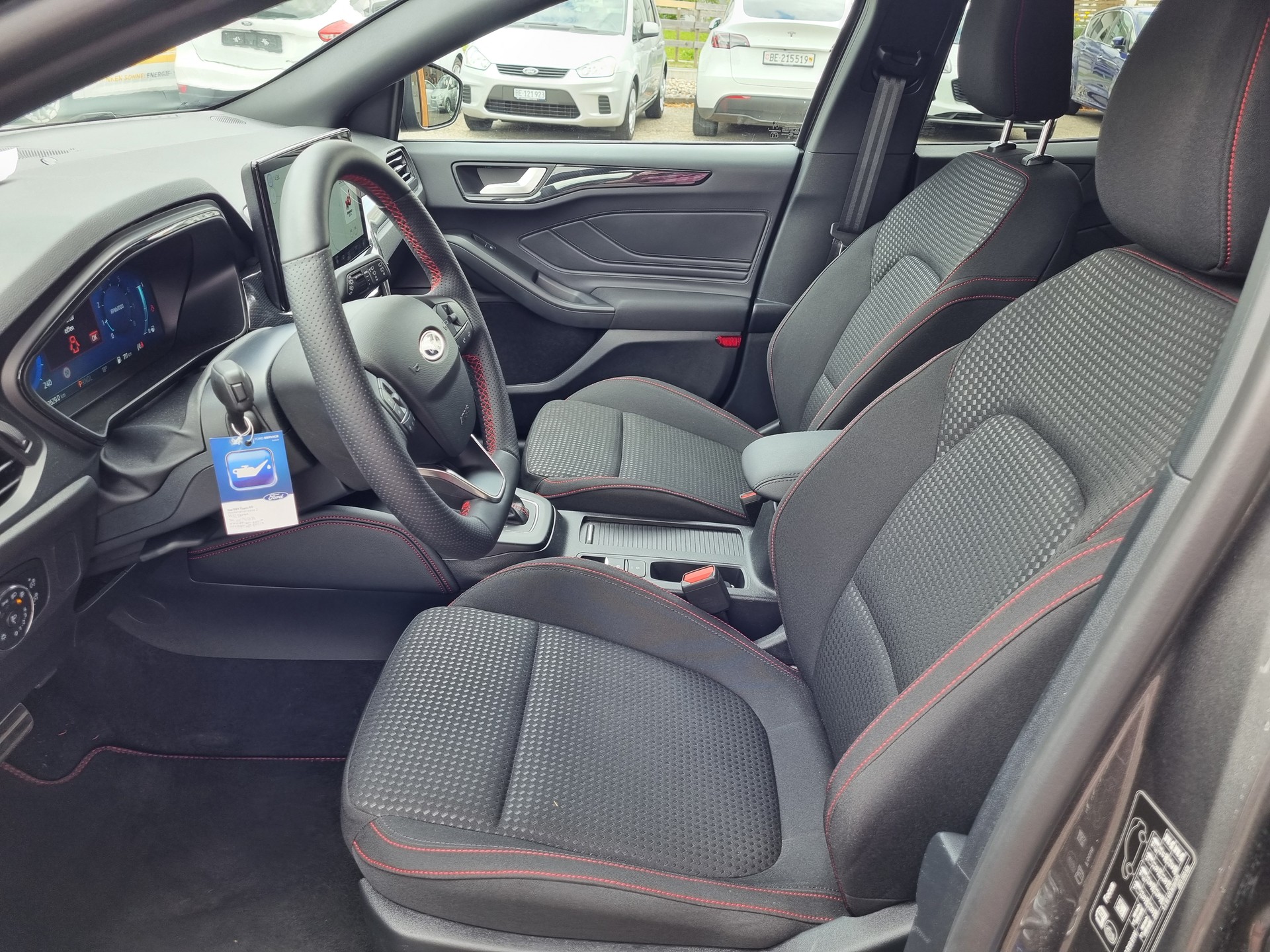 FORD Focus 1.0 MHEV ST-Line X Automat-image-6
