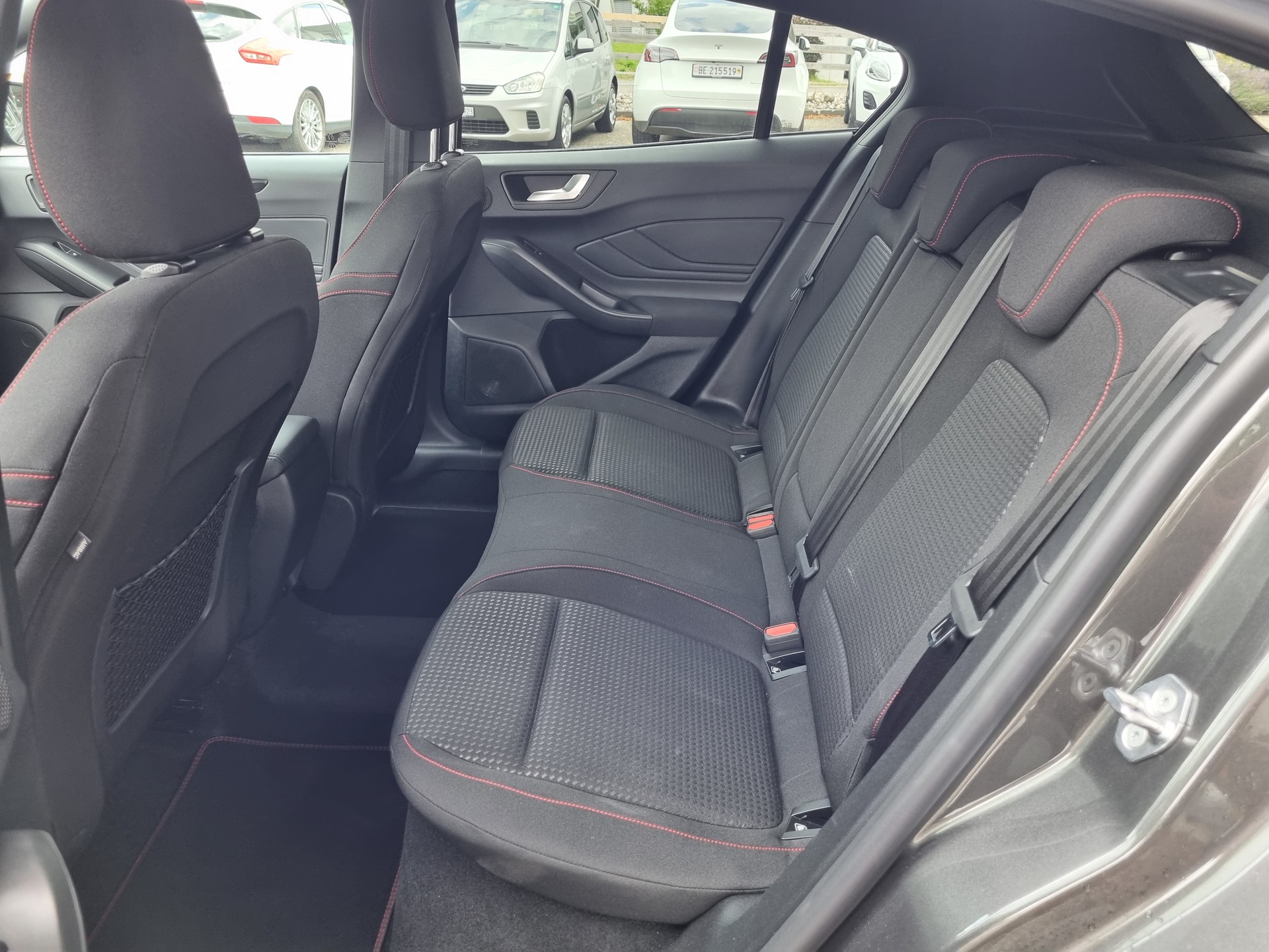 FORD Focus 1.0 MHEV ST-Line X Automat-image-7