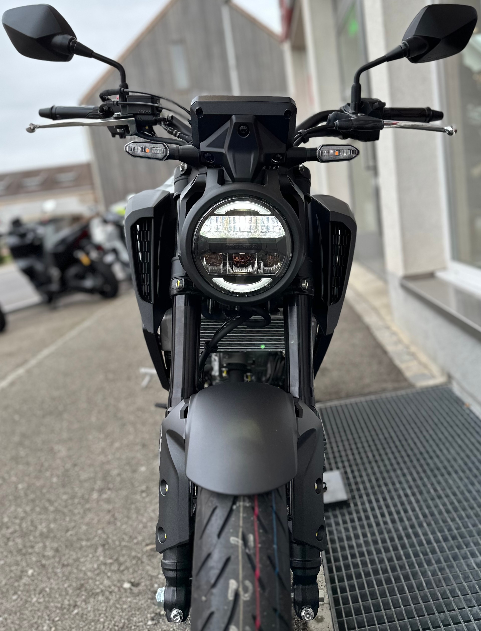 HONDA CB 125 R-image-1