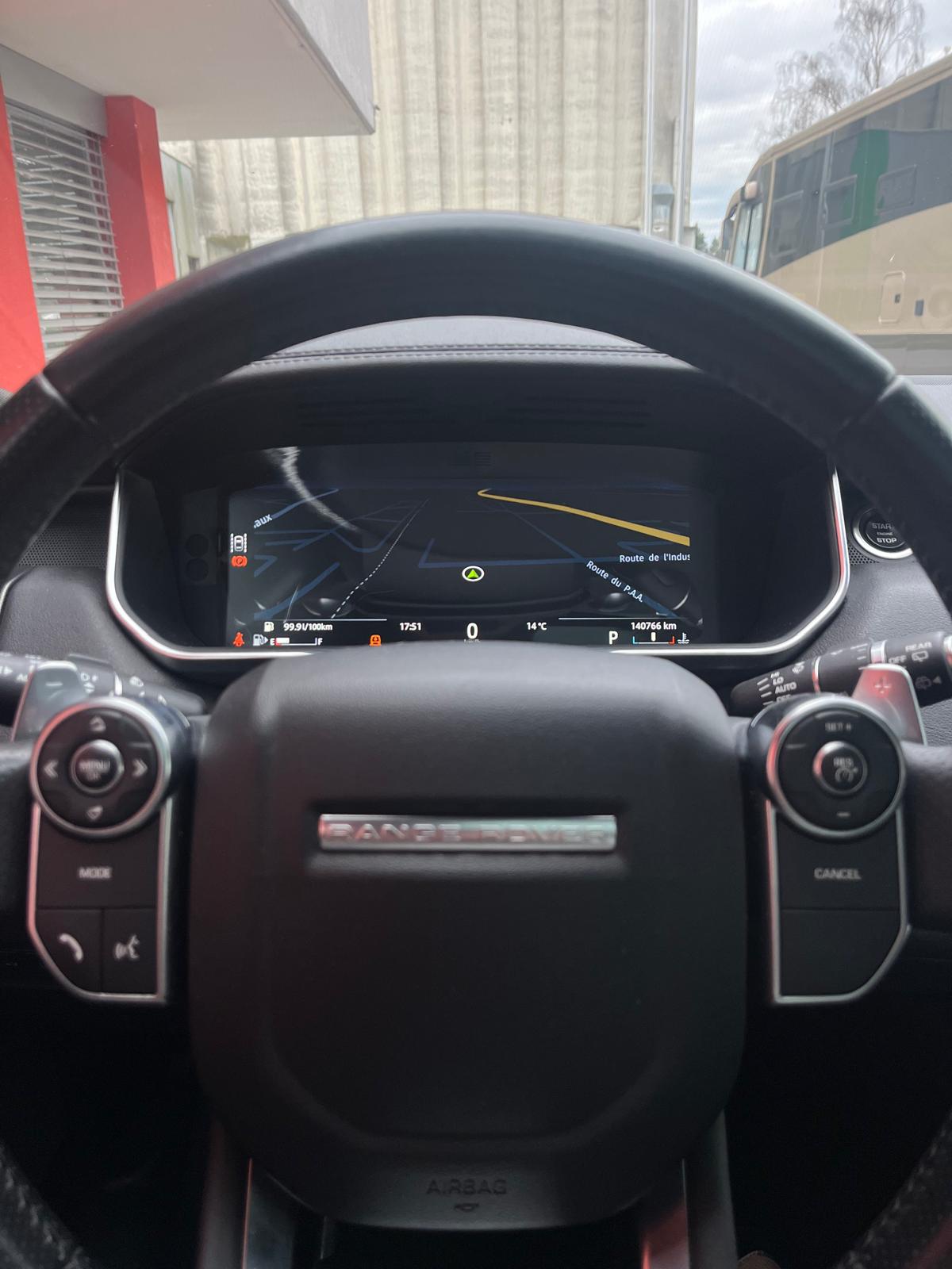 LAND ROVER Range Rover Sport 3.0 SDV6 HSE Dynamic Automatic-image-4