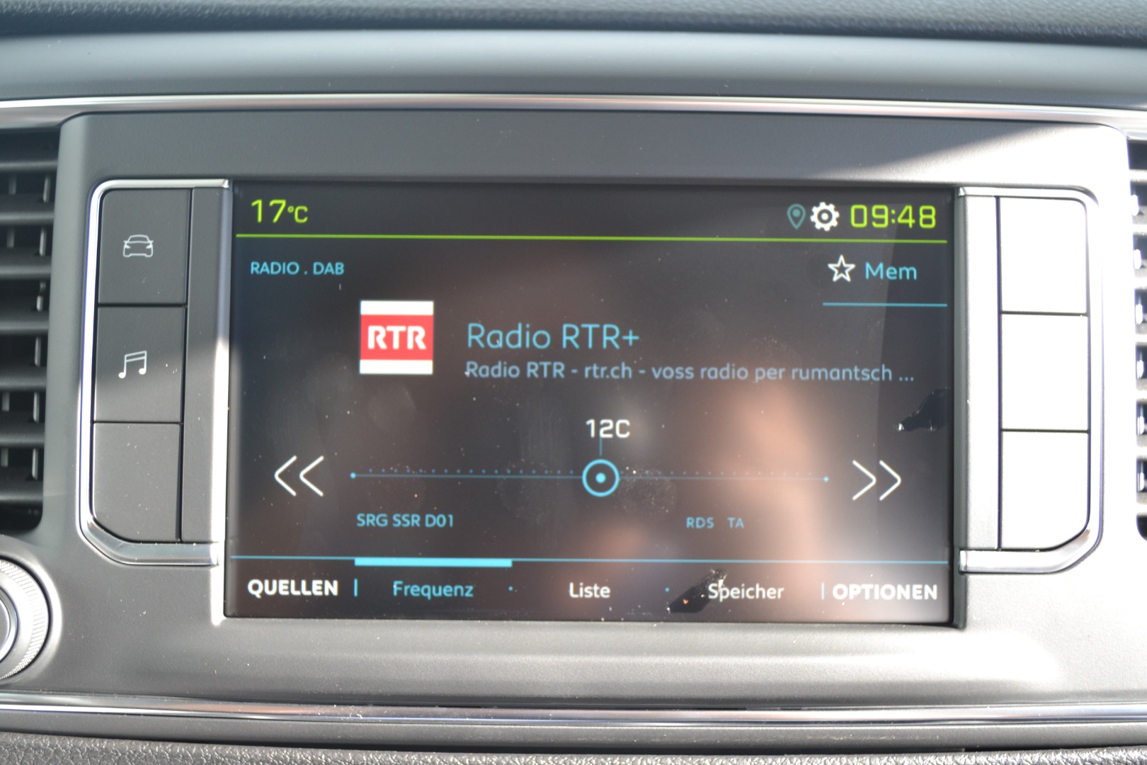 PEUGEOT Expert 50 KWh Premium Standard-image-9