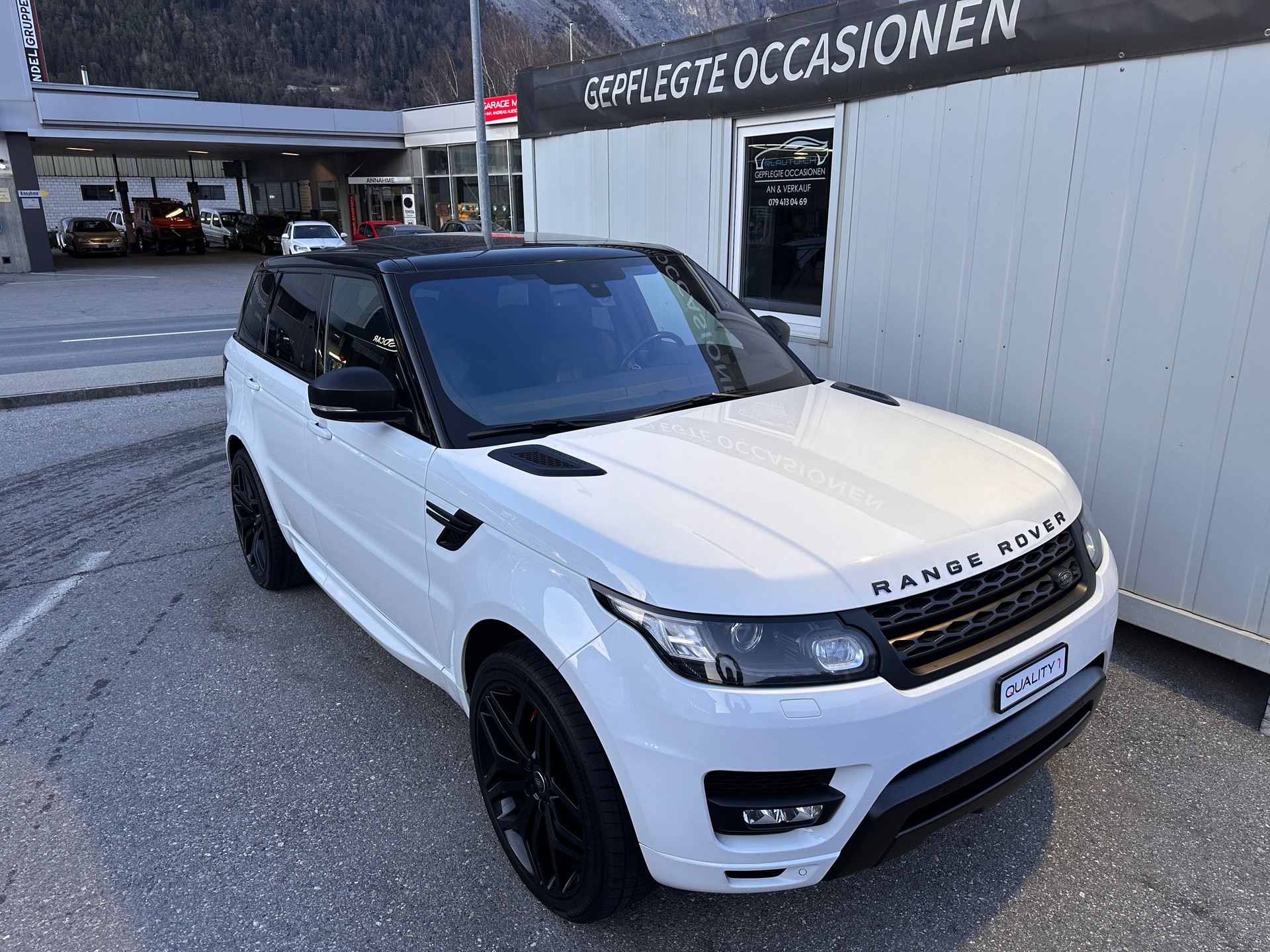 LAND ROVER Range Rover Sport 3.0 SDV6 HSE Dynamic Automatic *ZAHNRIEMEN ERSETZT*FRISCH AB MFK*22" ZOLL ALU 8 FACH*-showroom-element-2